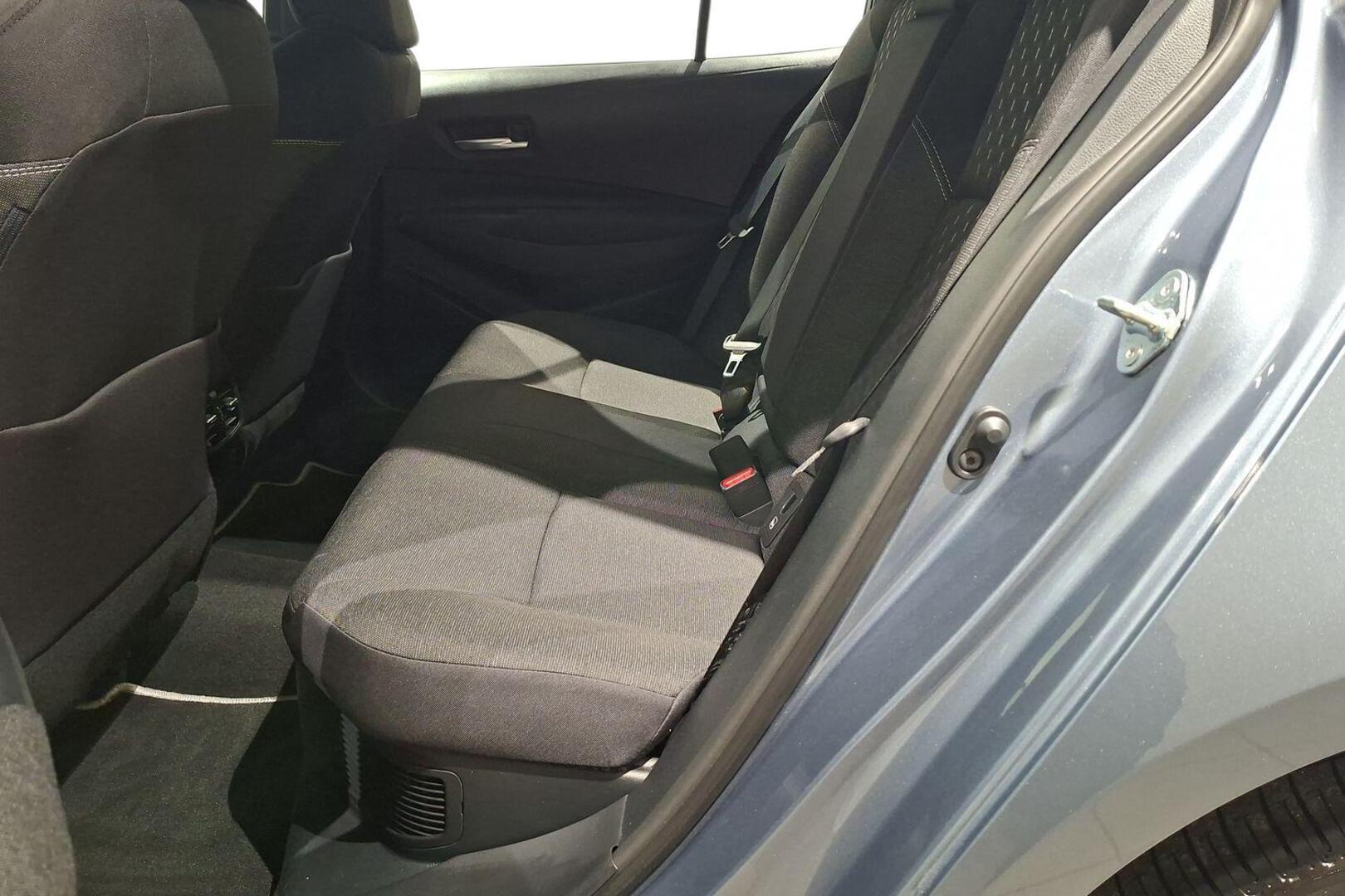 TOYOTA Corolla 2024