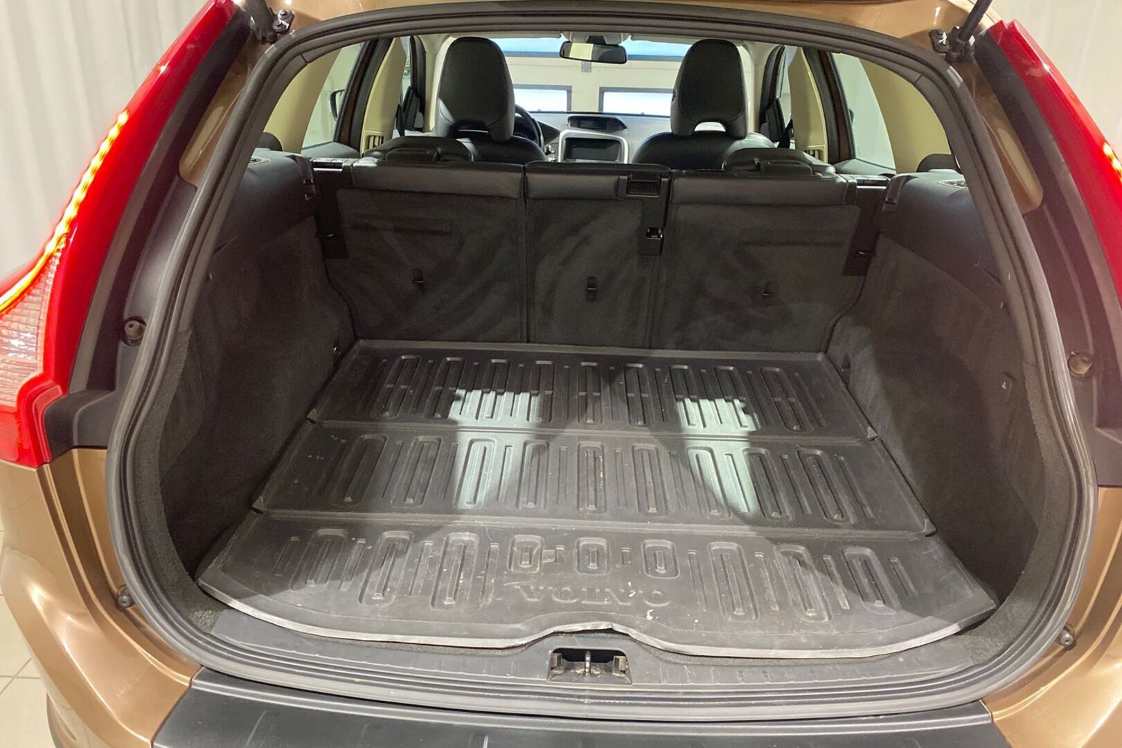 VOLVO XC60 2010