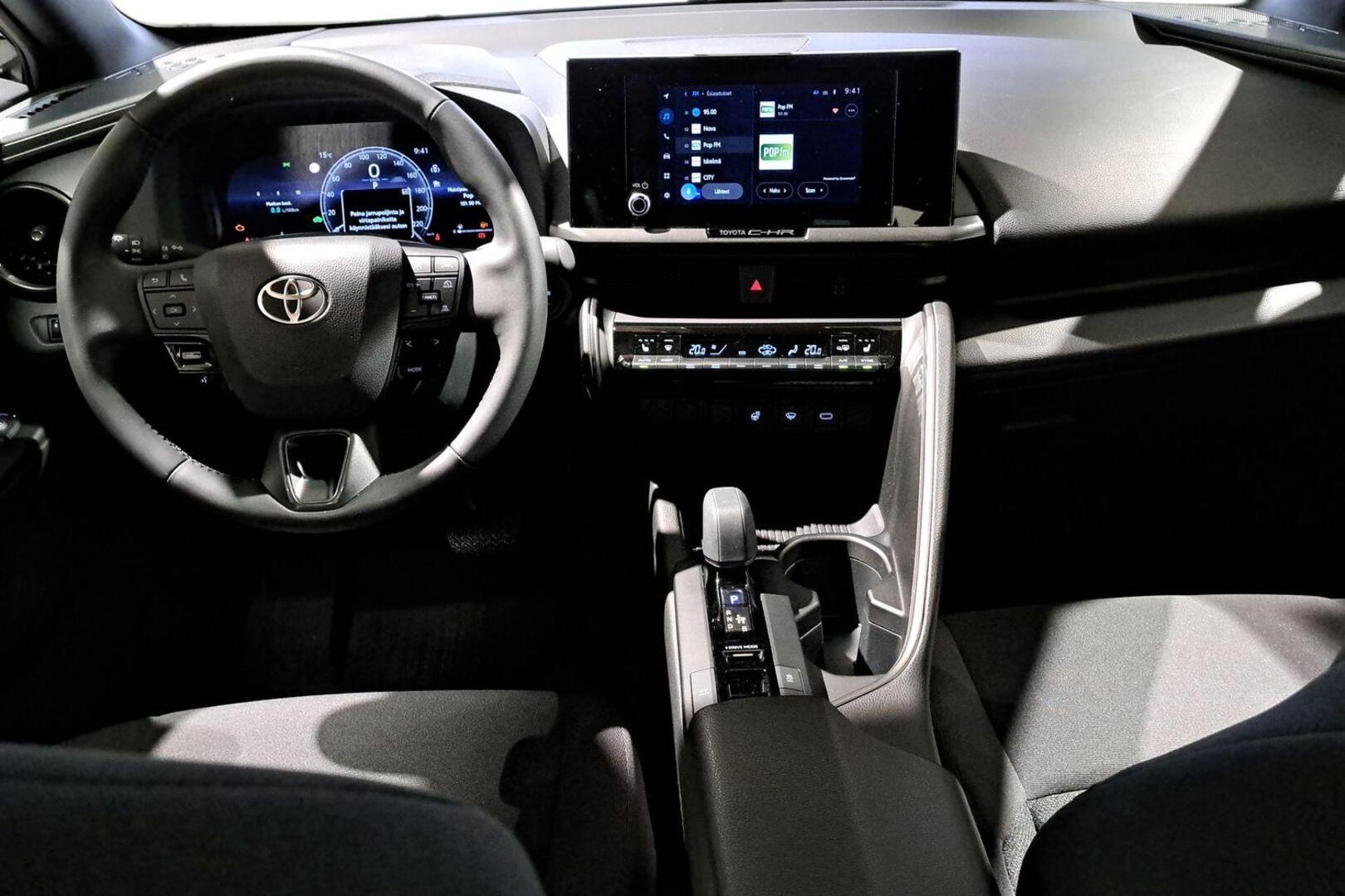 TOYOTA C-HR 2024