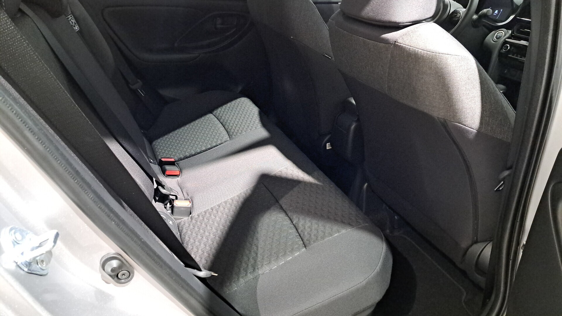 TOYOTA Yaris Cross 2025