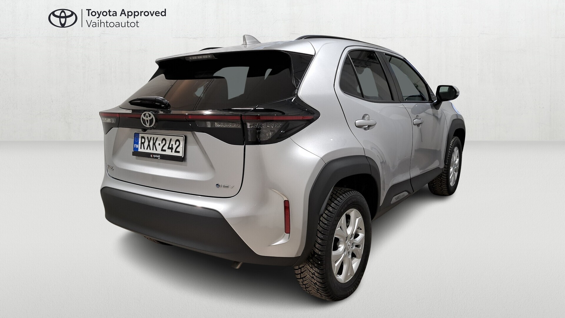 TOYOTA Yaris Cross 2025