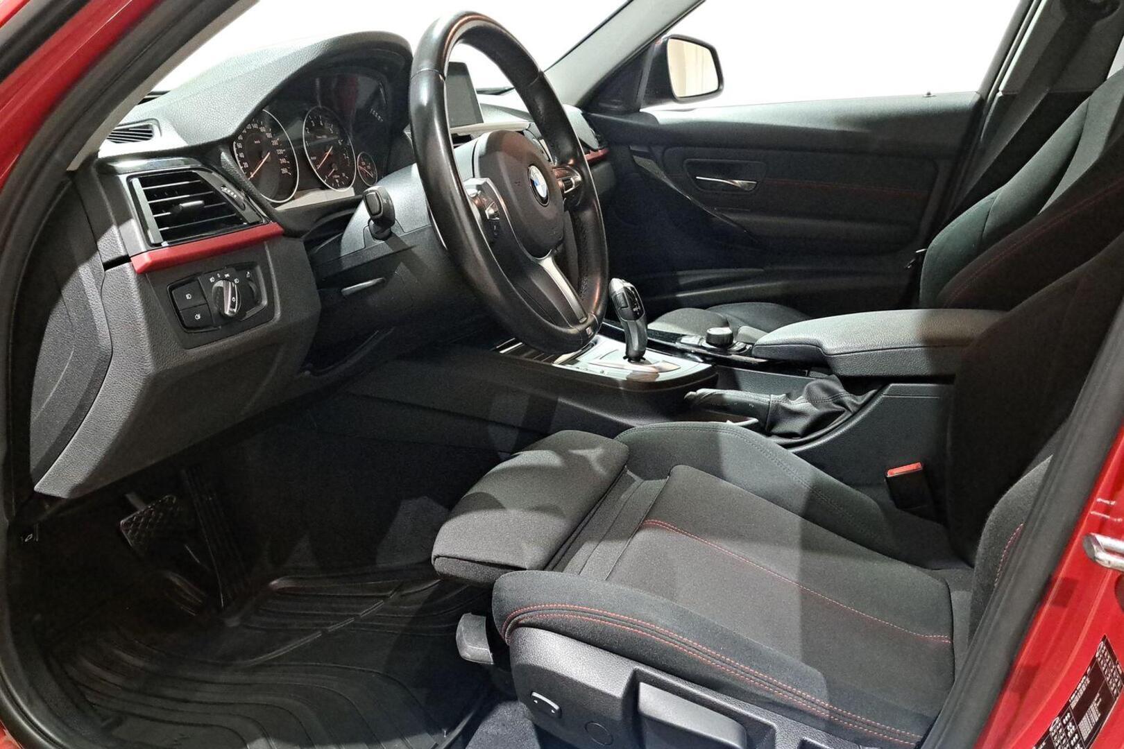 BMW 320 2015