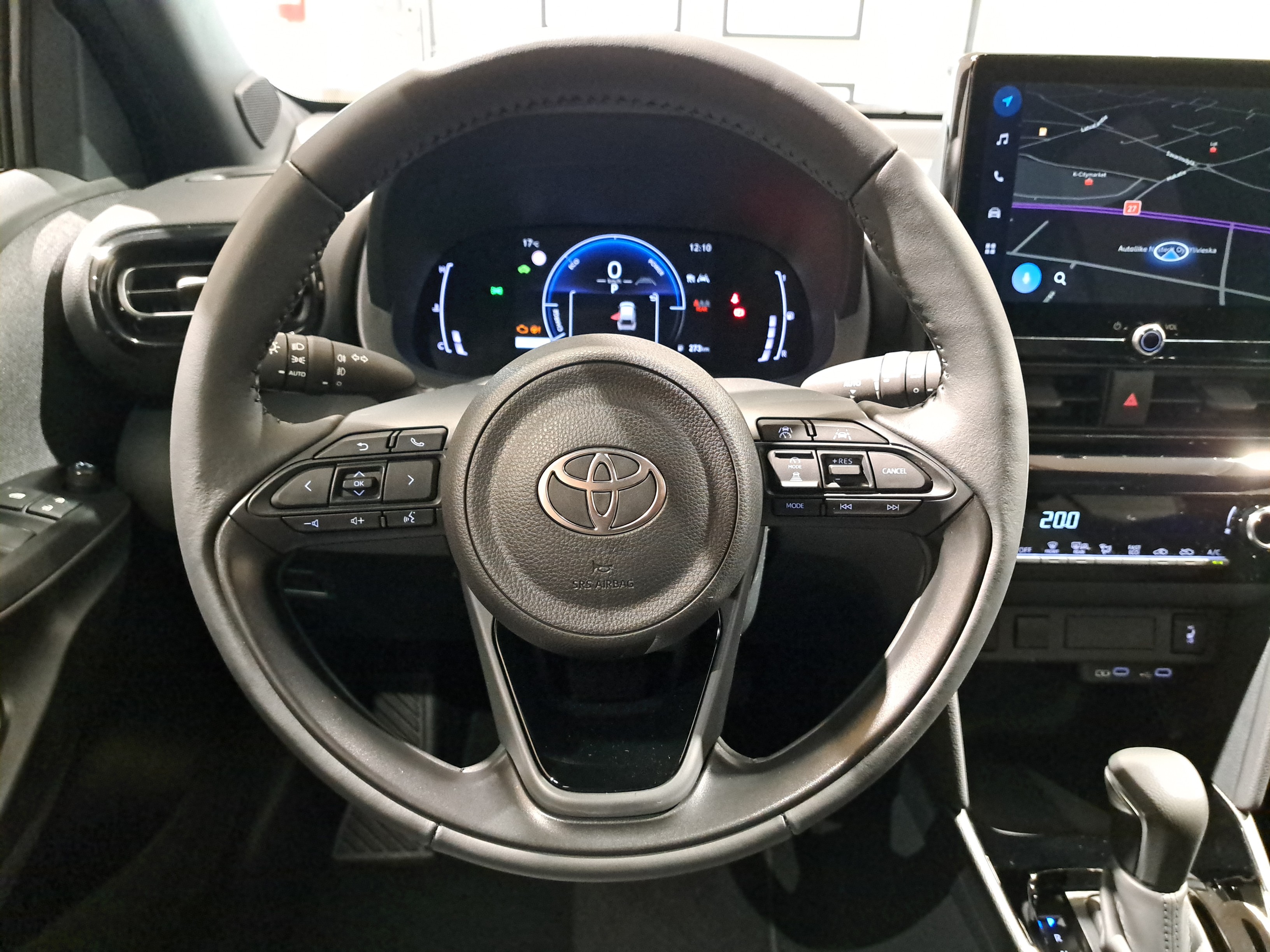 TOYOTA Yaris Cross 2024