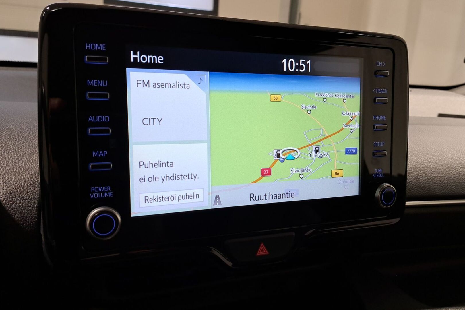 TOYOTA Yaris 2021