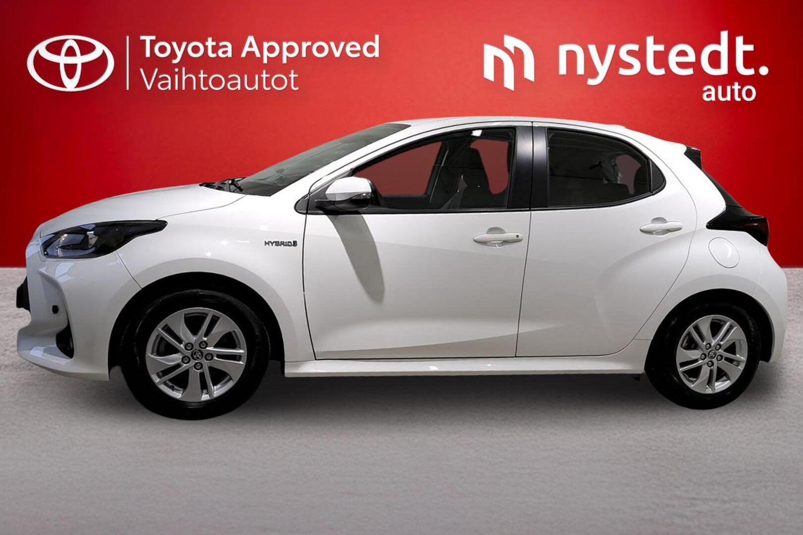 TOYOTA Yaris 2021