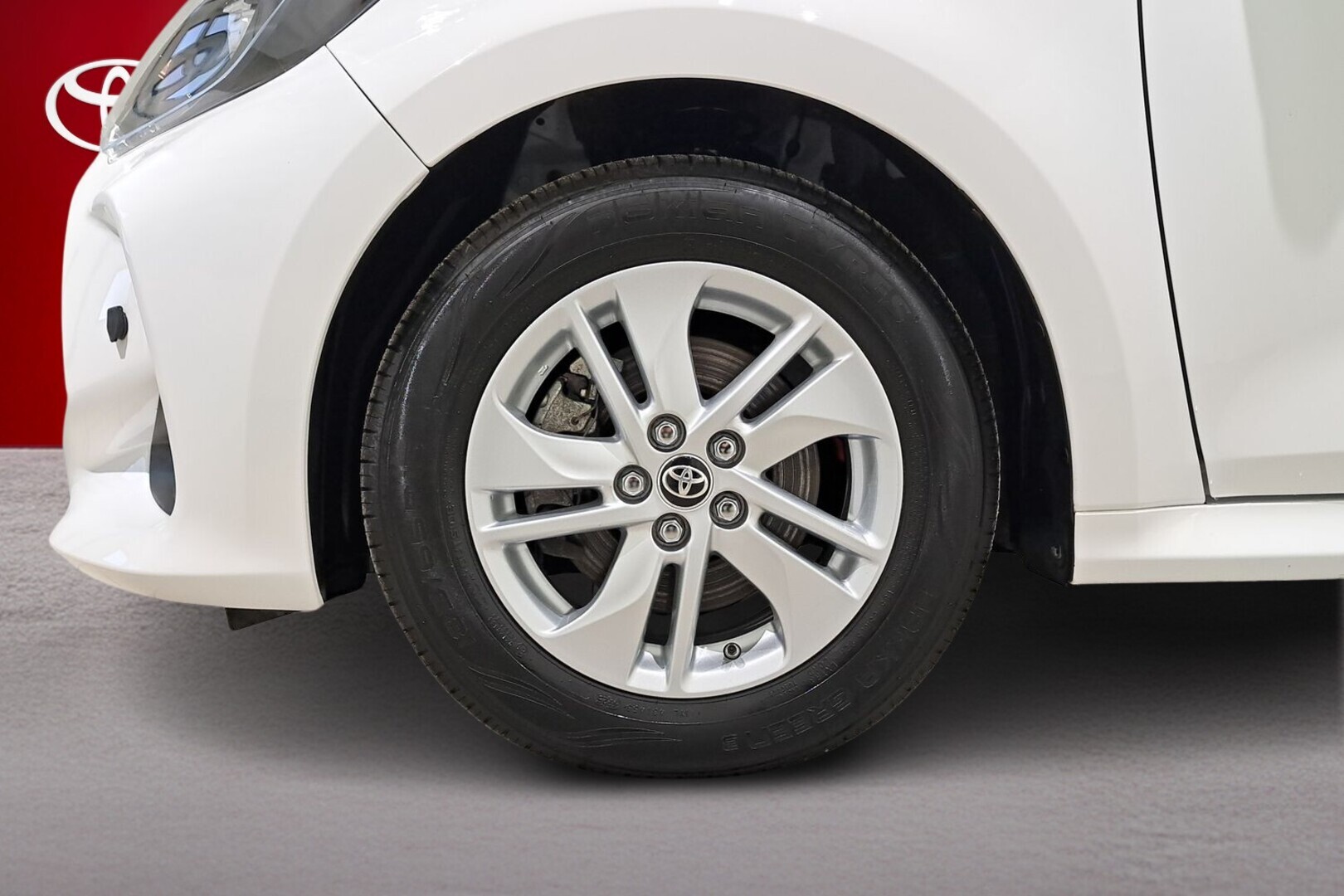 TOYOTA Yaris 2021