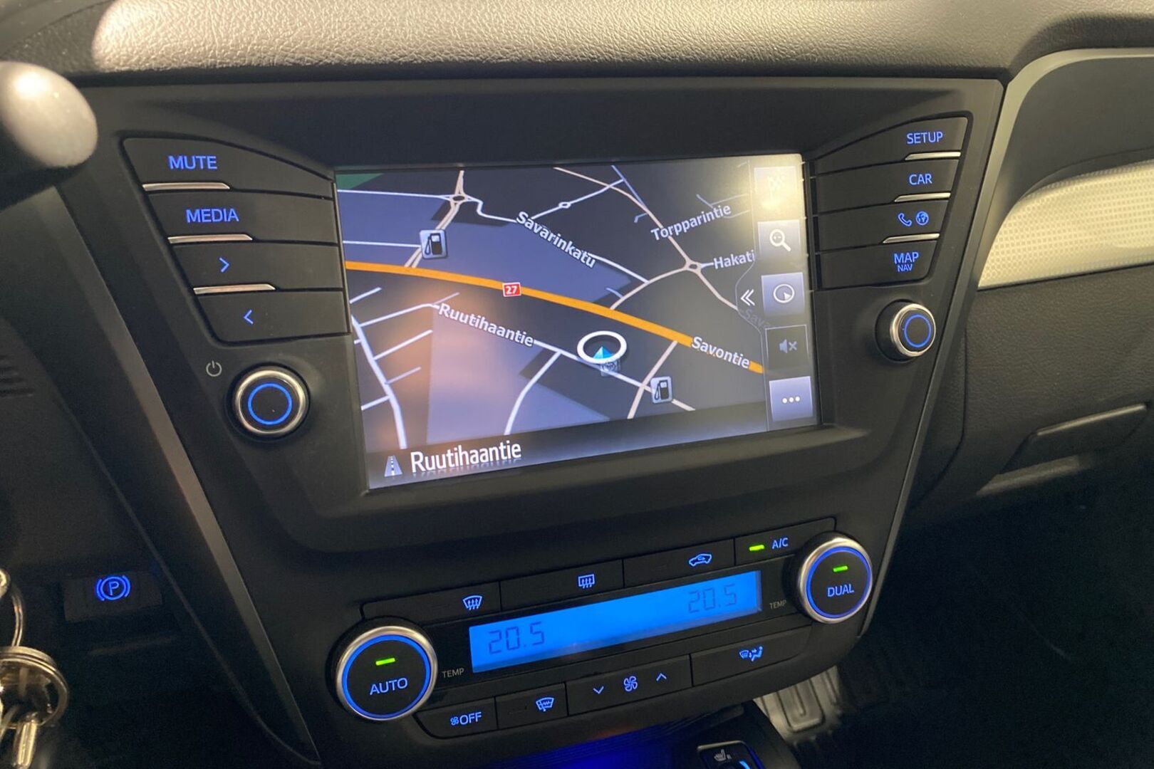 TOYOTA Avensis 2017