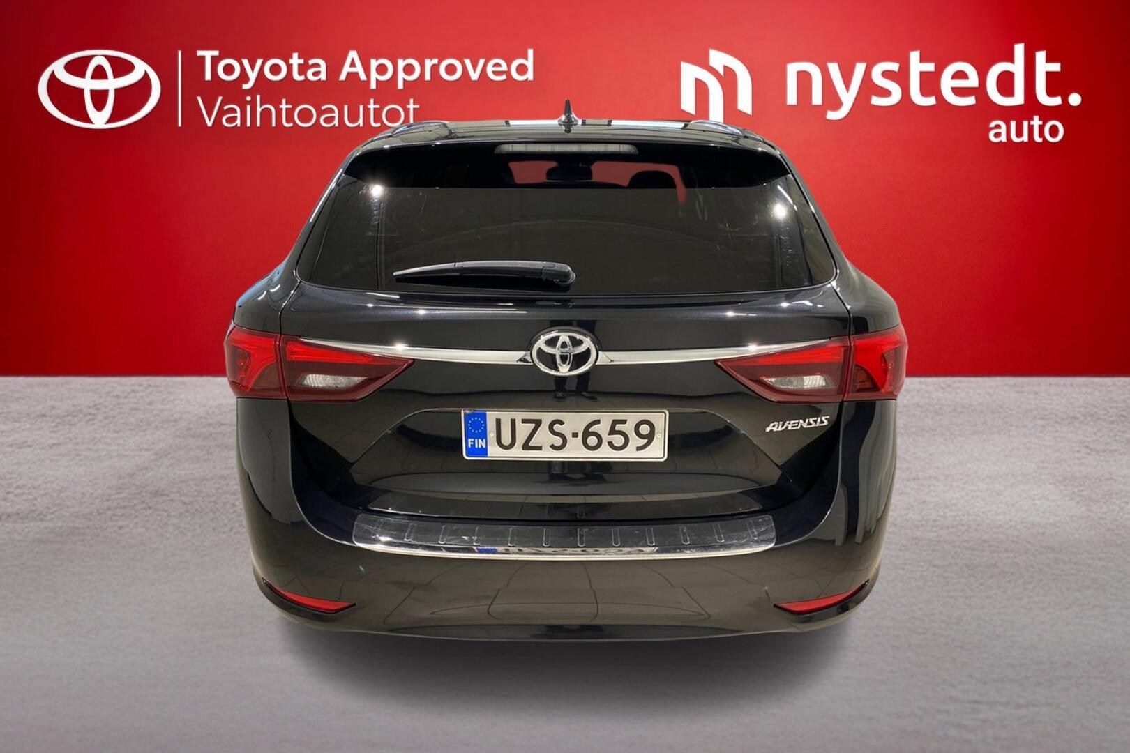 TOYOTA Avensis 2017