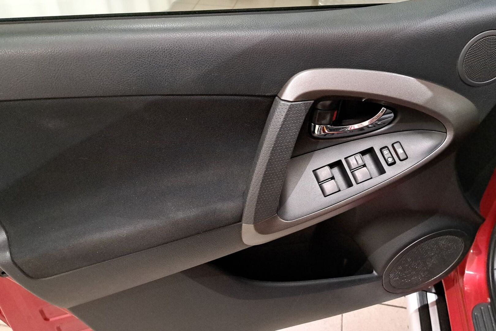 TOYOTA RAV4 2010