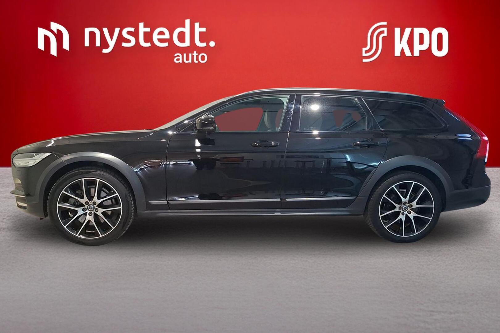 VOLVO V90 Cross Country 2017