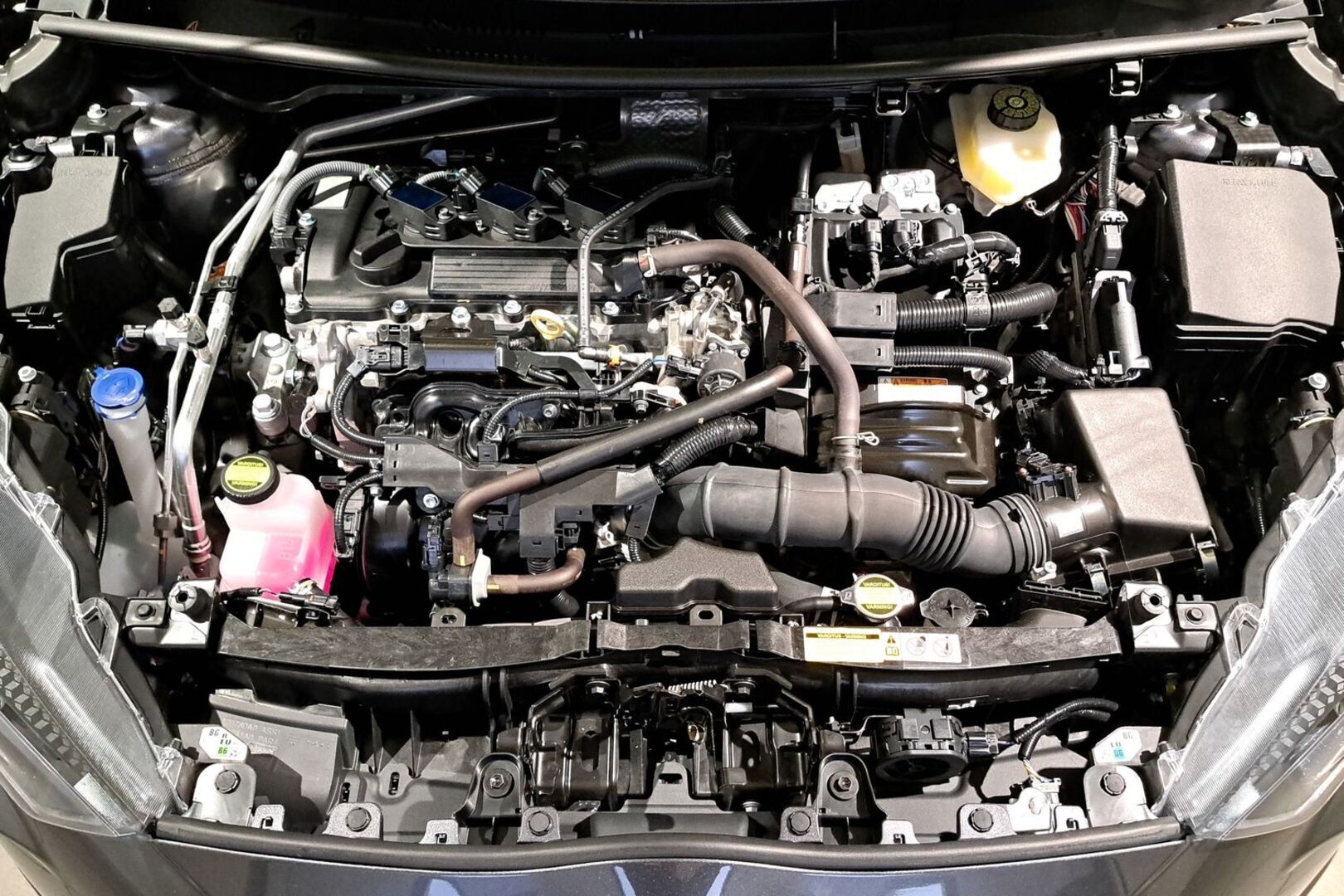 TOYOTA Yaris 2025