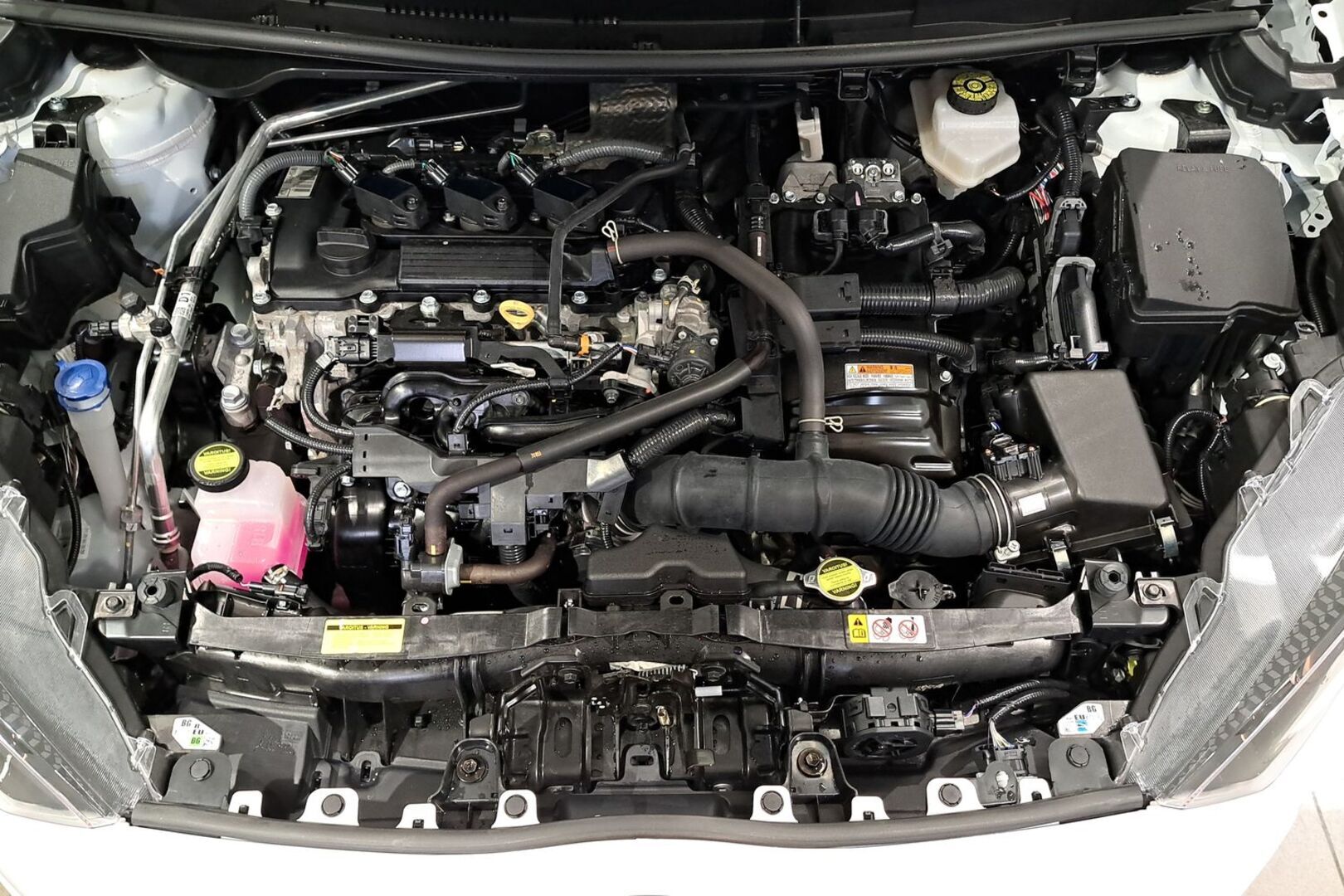 TOYOTA Yaris 2025