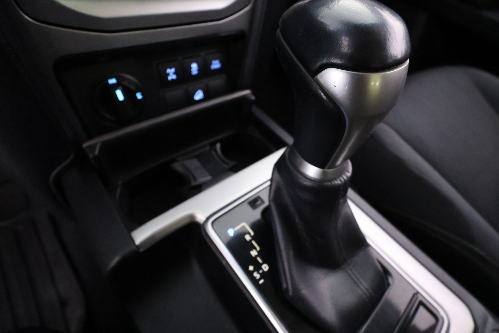 TOYOTA Land Cruiser 2019