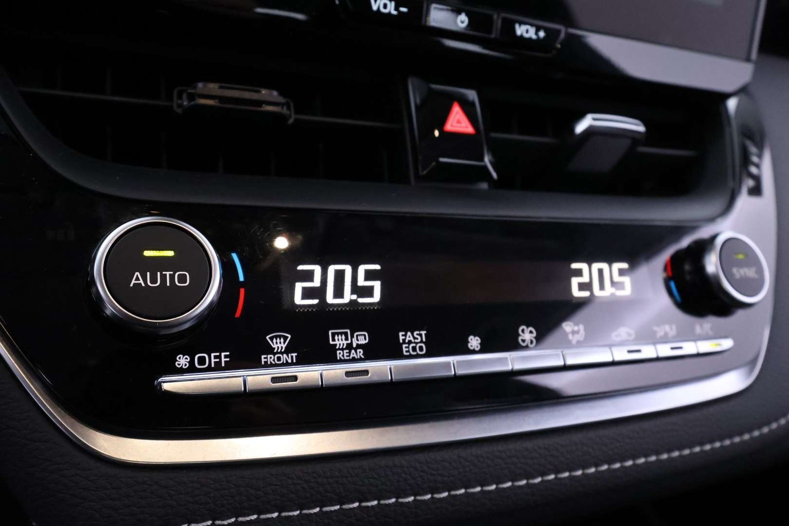 TOYOTA COROLLA 2025