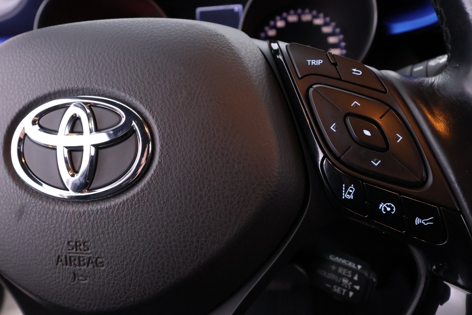 TOYOTA C-HR 2017