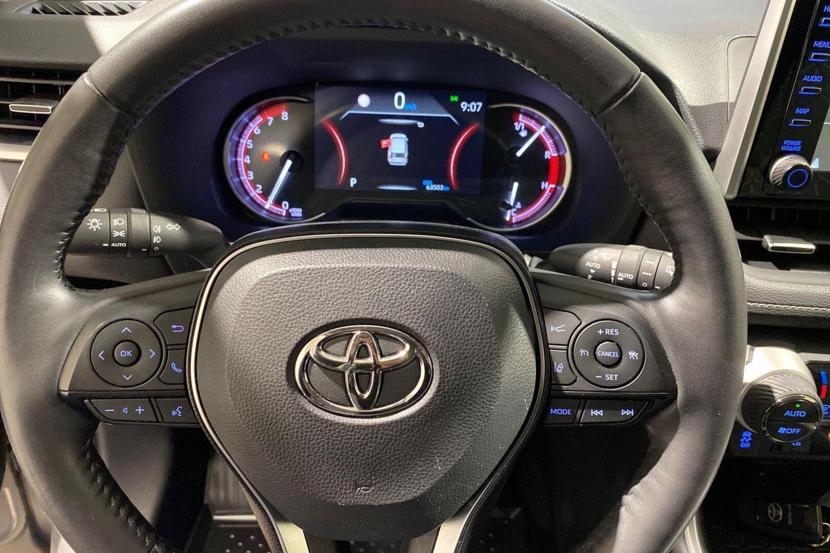 TOYOTA RAV4 2020