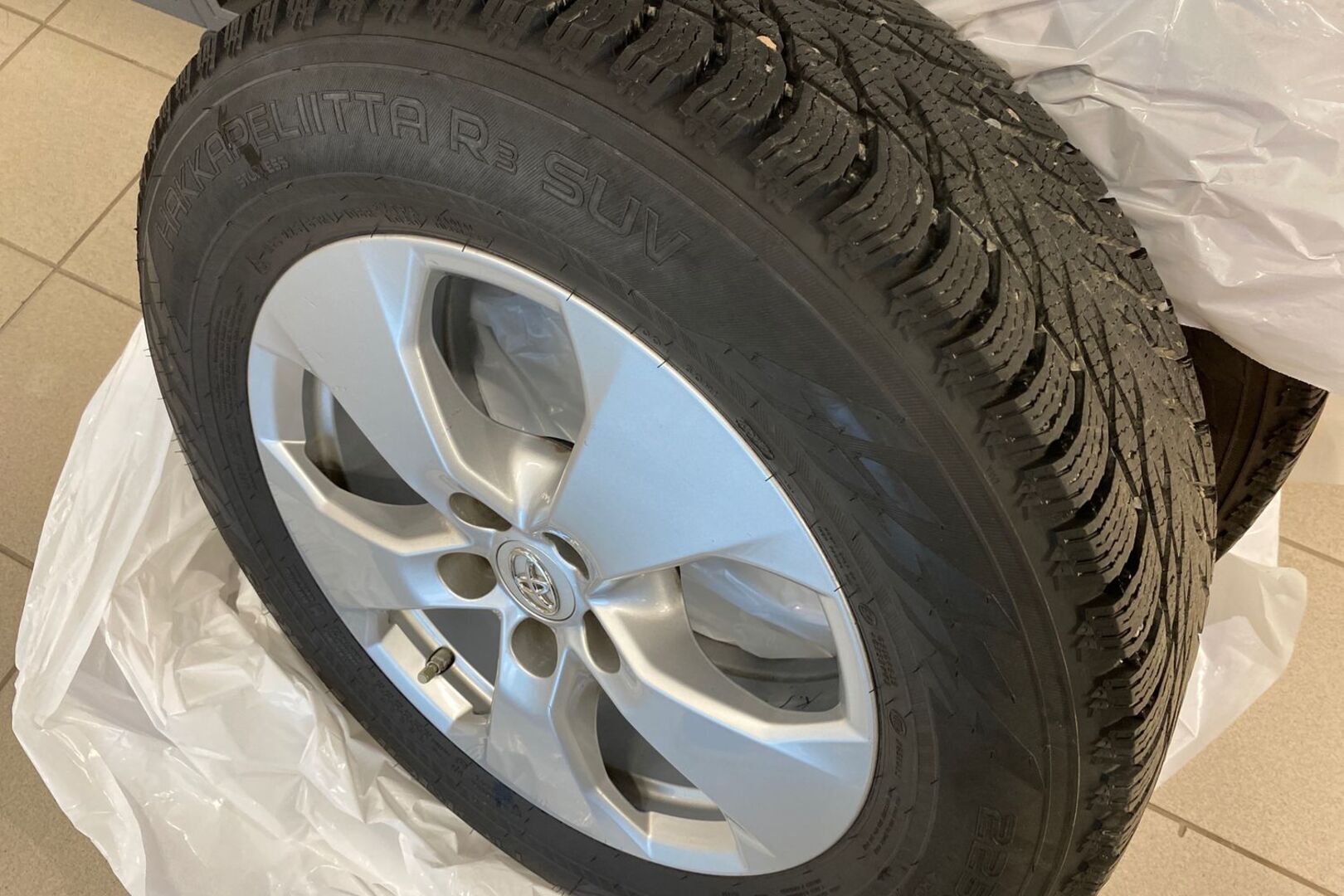 TOYOTA RAV4 2020