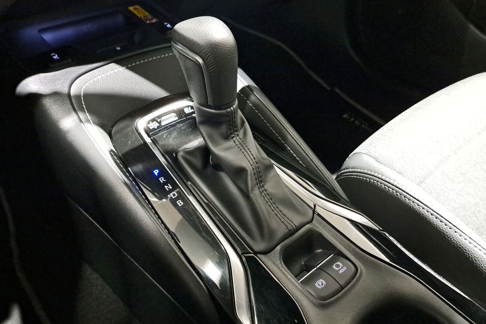 TOYOTA Corolla 2025