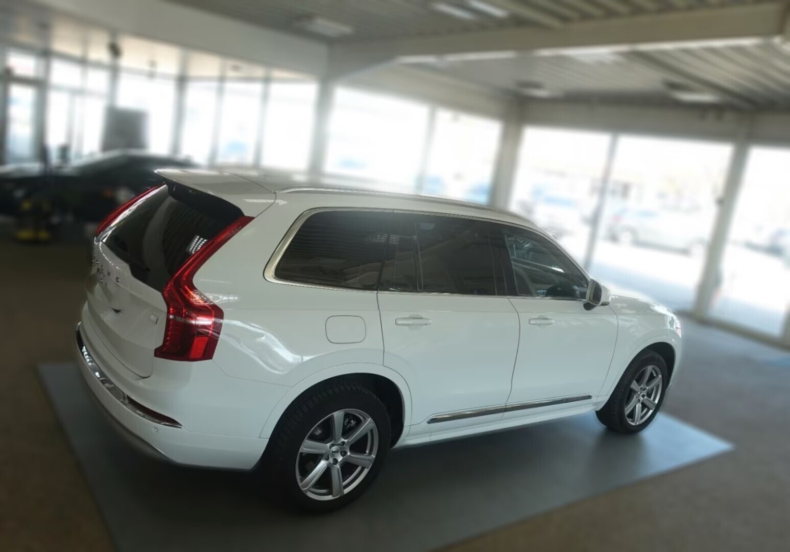 VOLVO XC90 2021