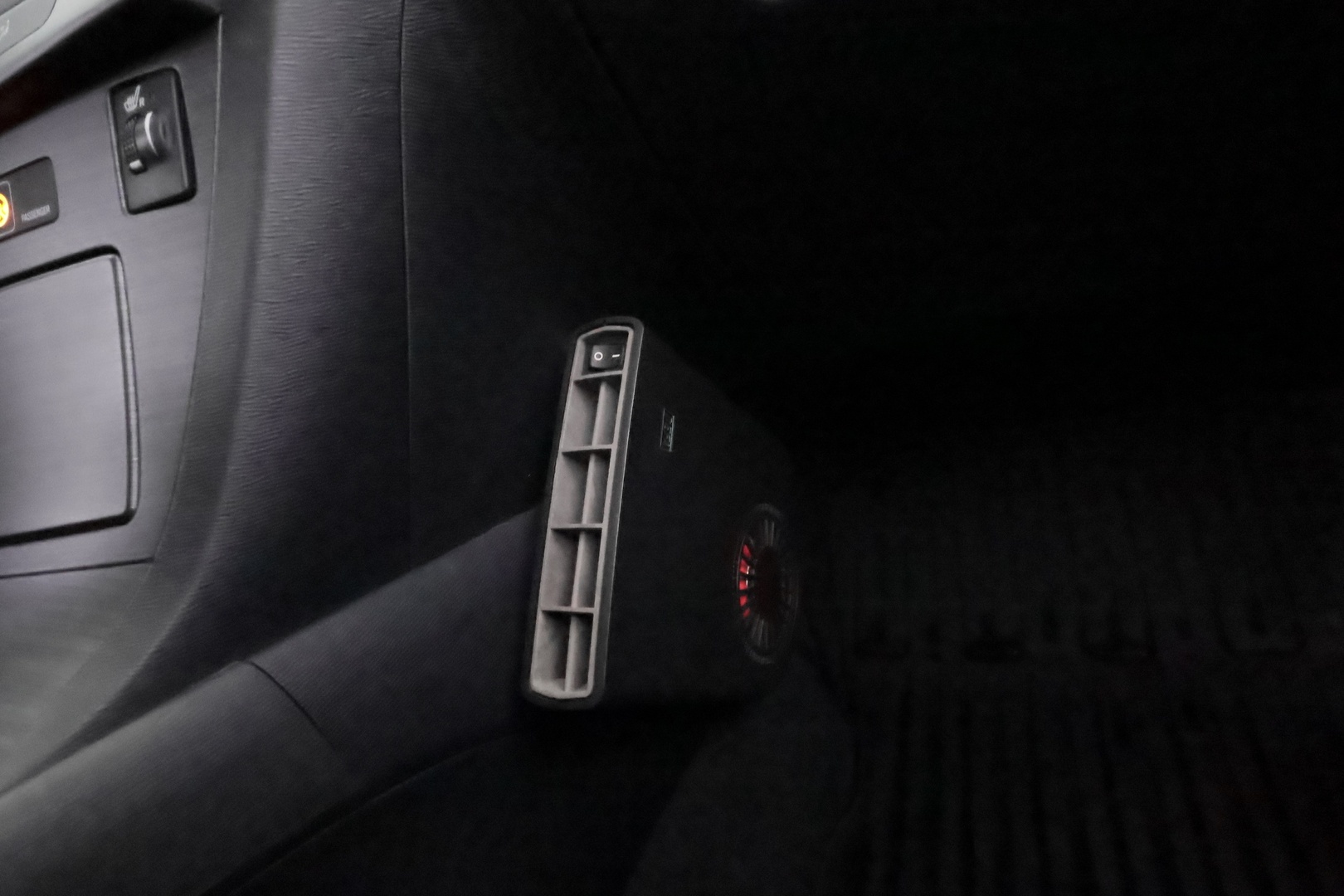 TOYOTA Avensis 21