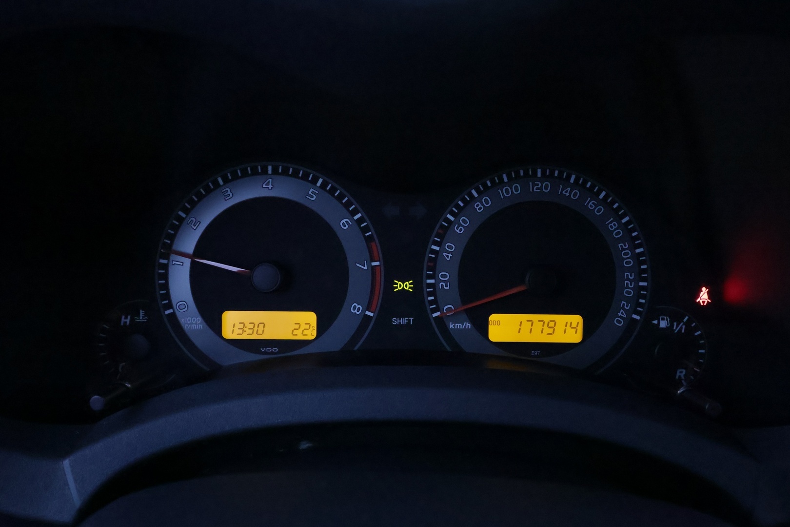 TOYOTA Auris 2012