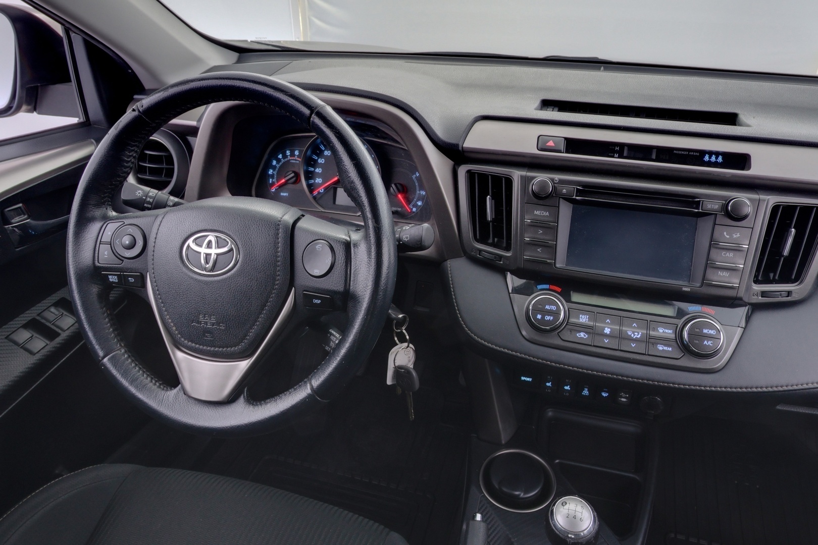 TOYOTA RAV4 2015