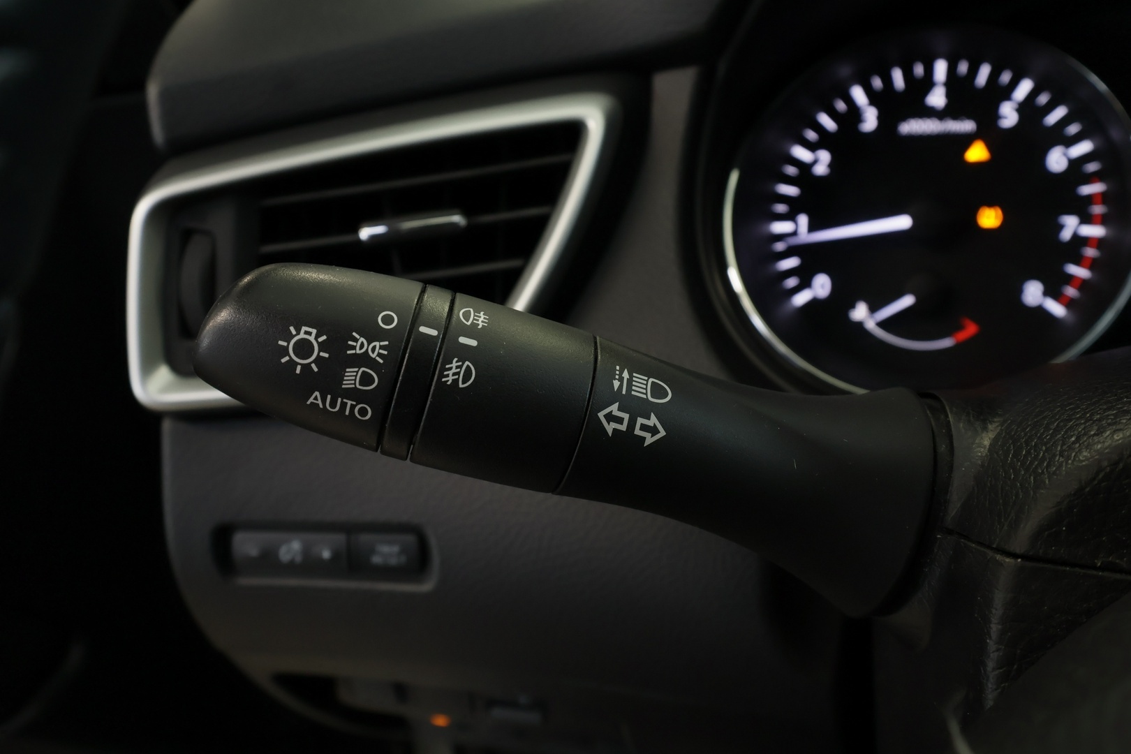 TOYOTA Yaris 2019
