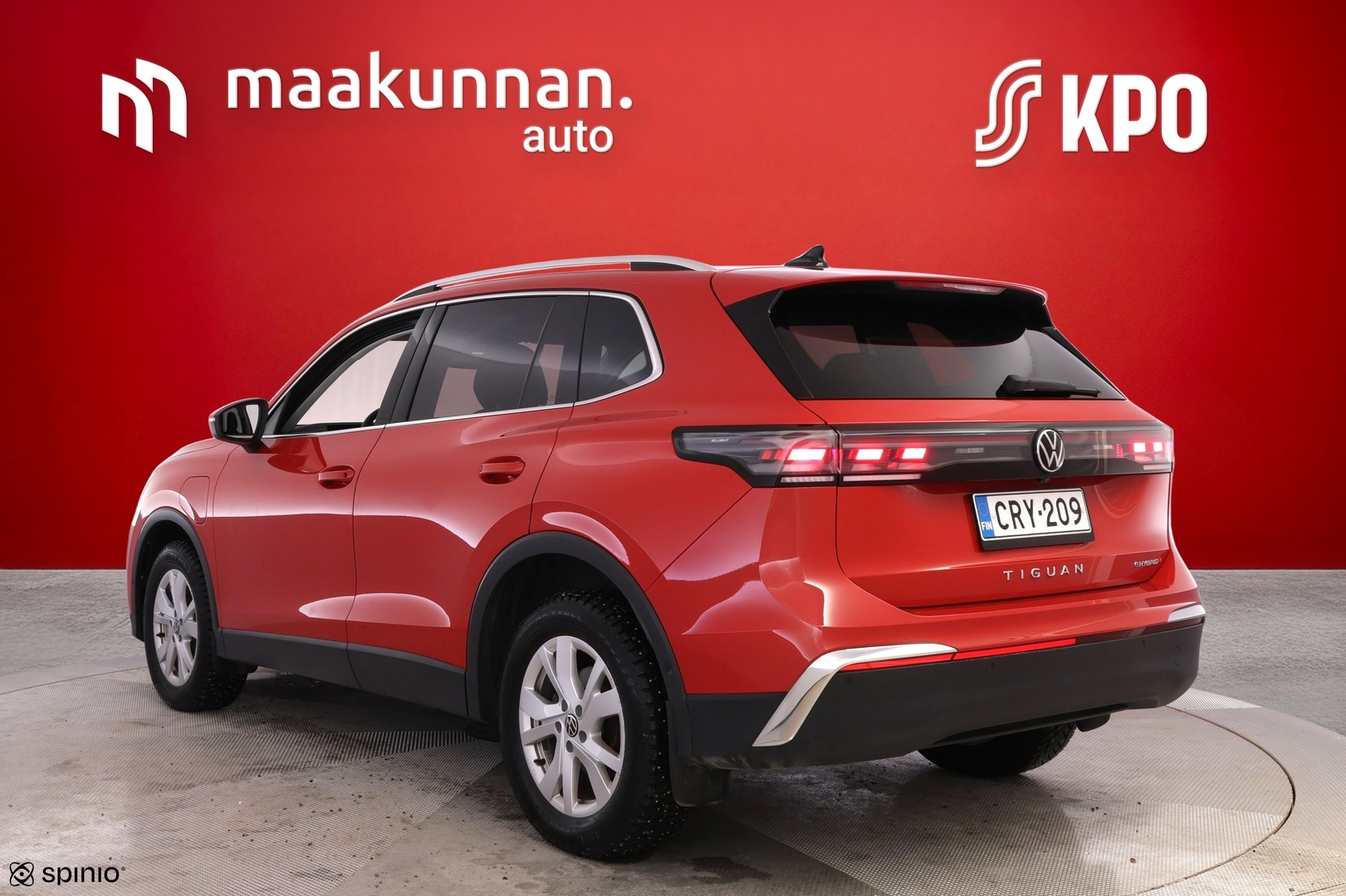 VOLKSWAGEN Tiguan 2024