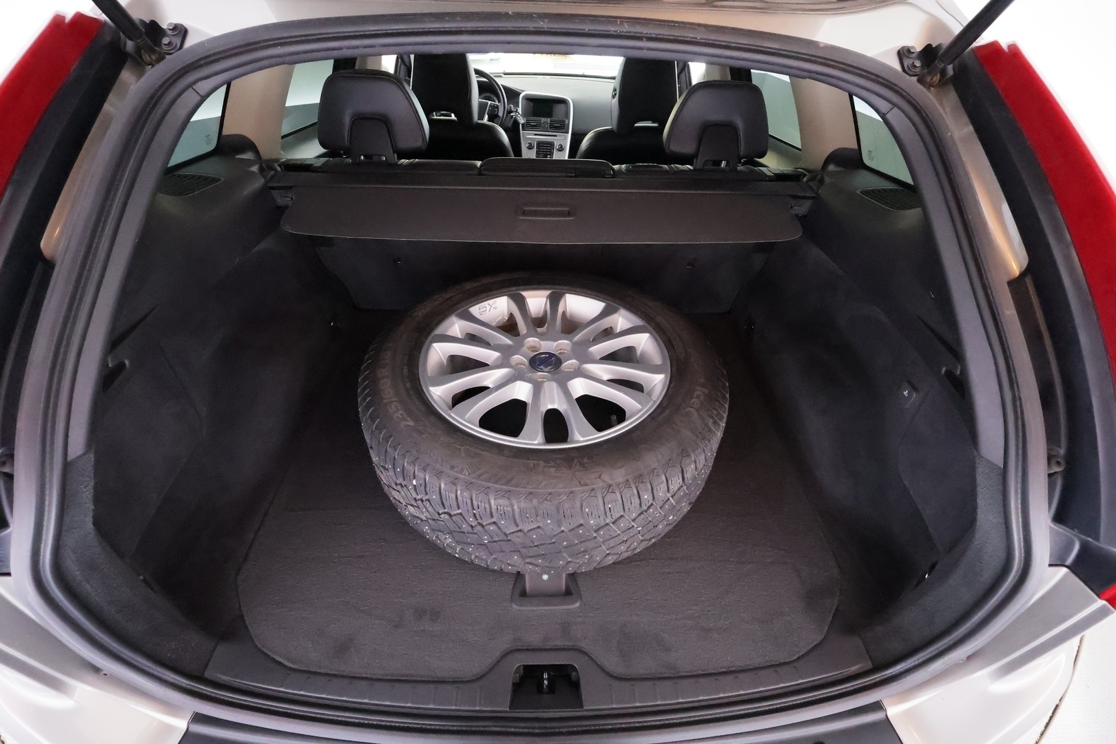 VOLVO XC60 2011