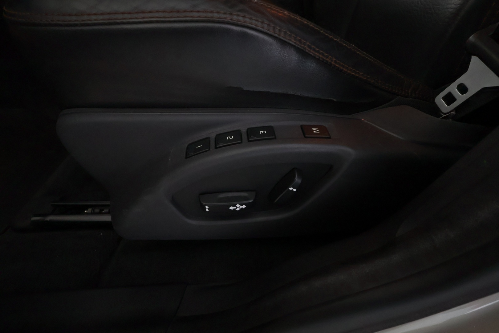 VOLVO XC60 2011