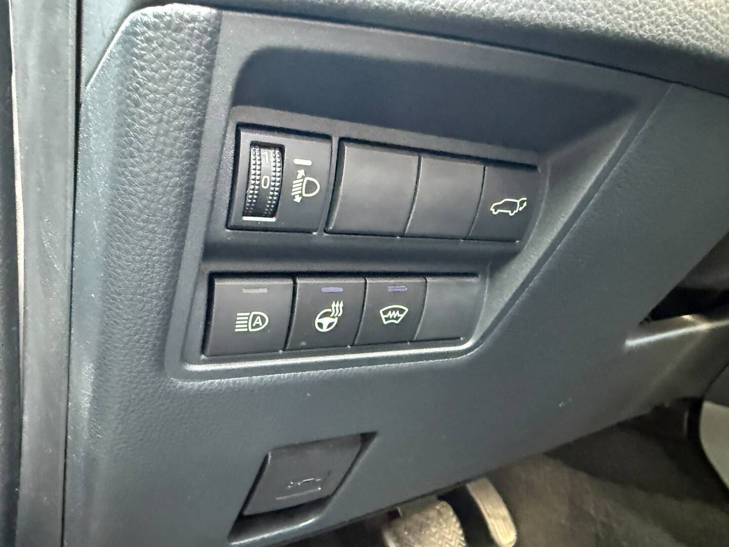 TOYOTA Yaris Cross 6