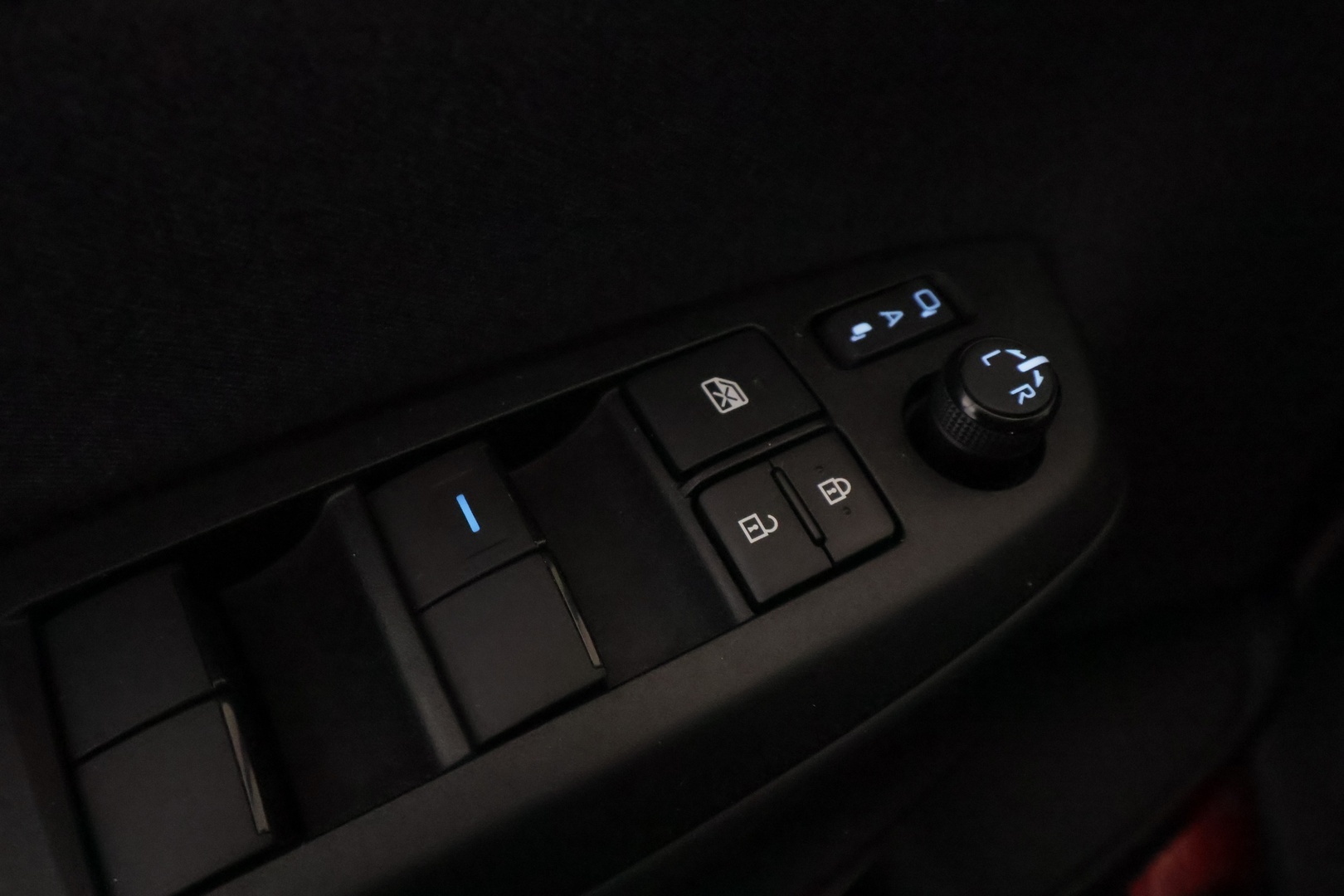 TOYOTA Yaris Cross 2023