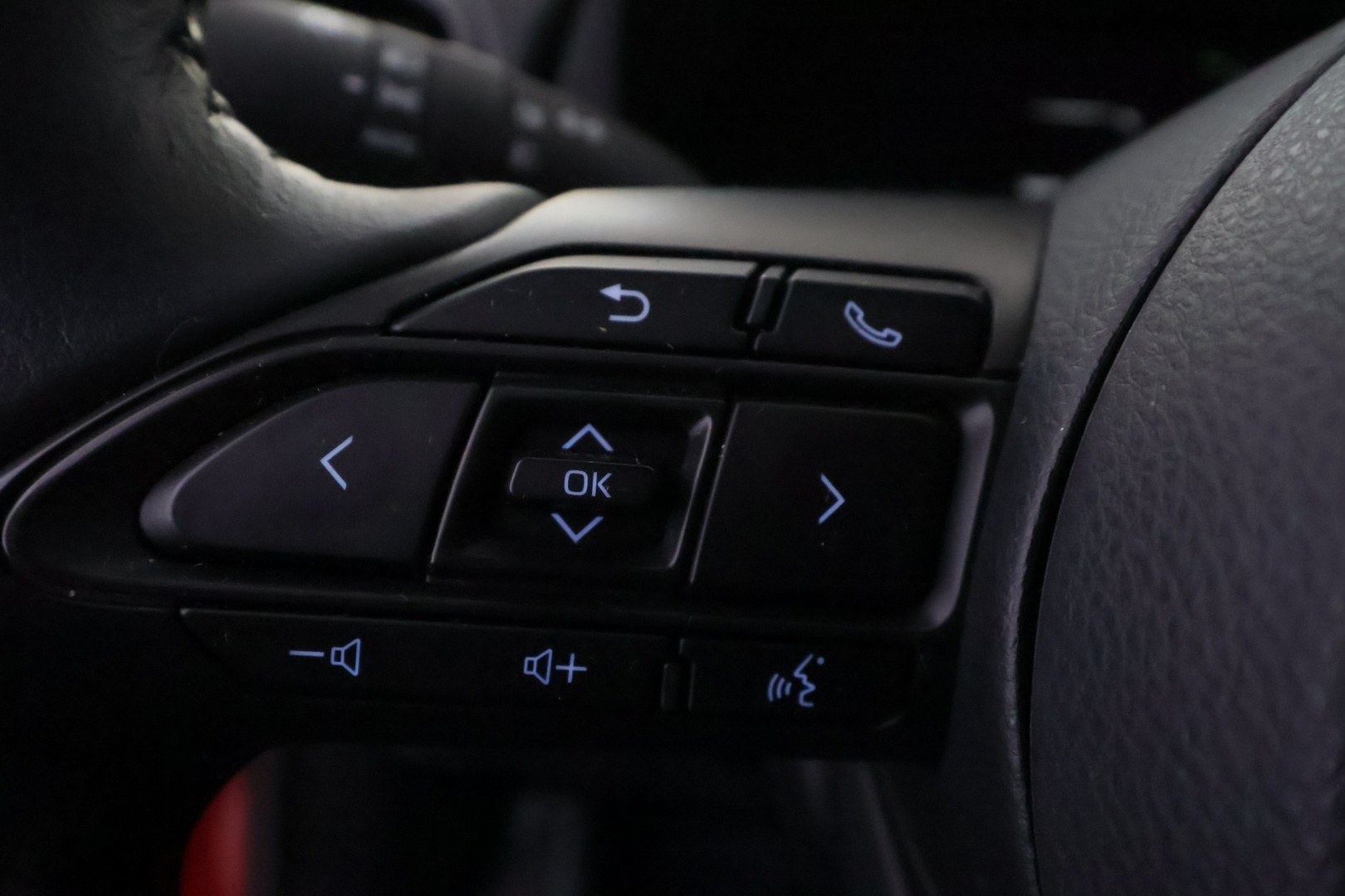 TOYOTA Yaris Cross 2023