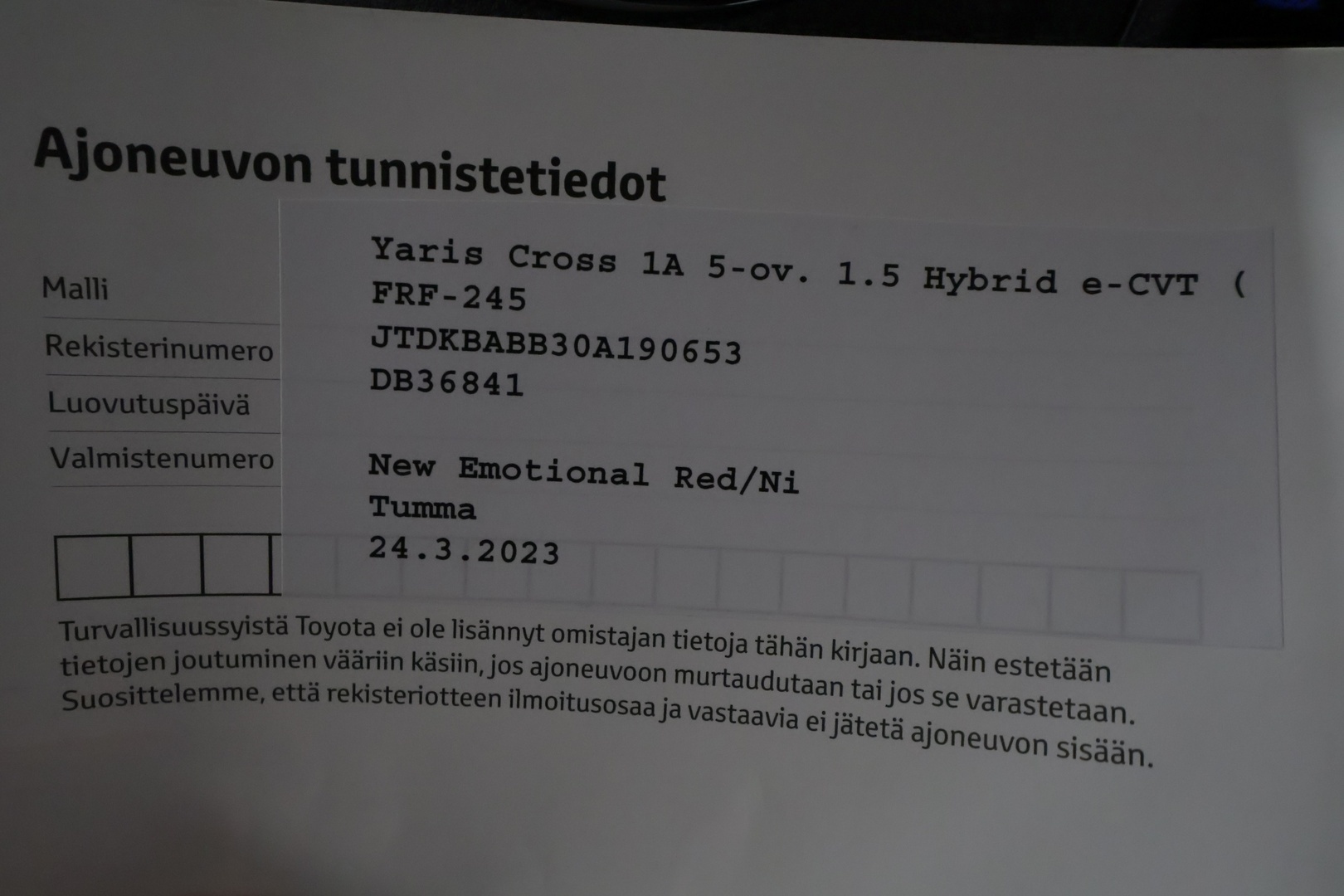 TOYOTA Yaris Cross 2023