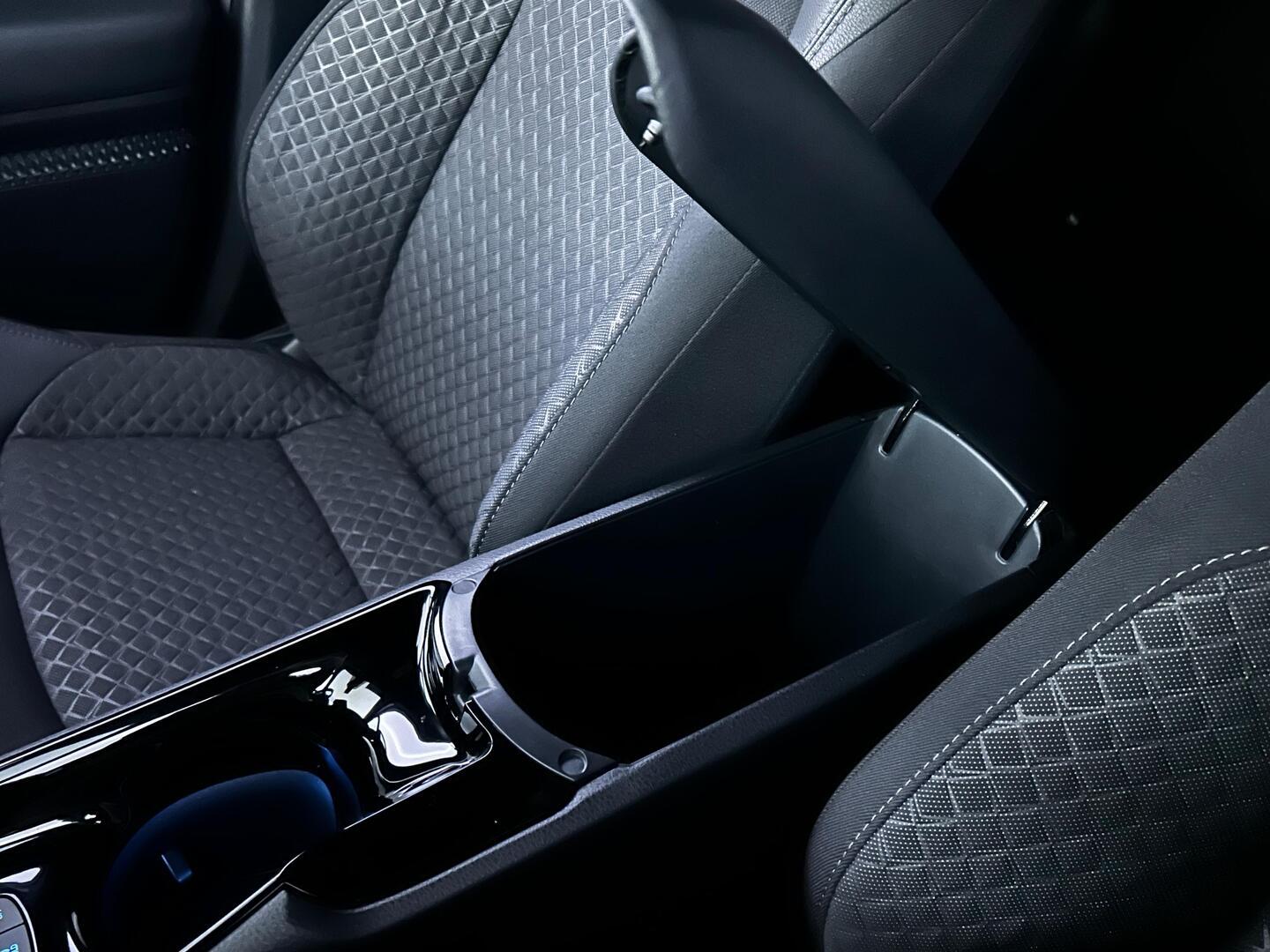 TOYOTA C-HR 2023