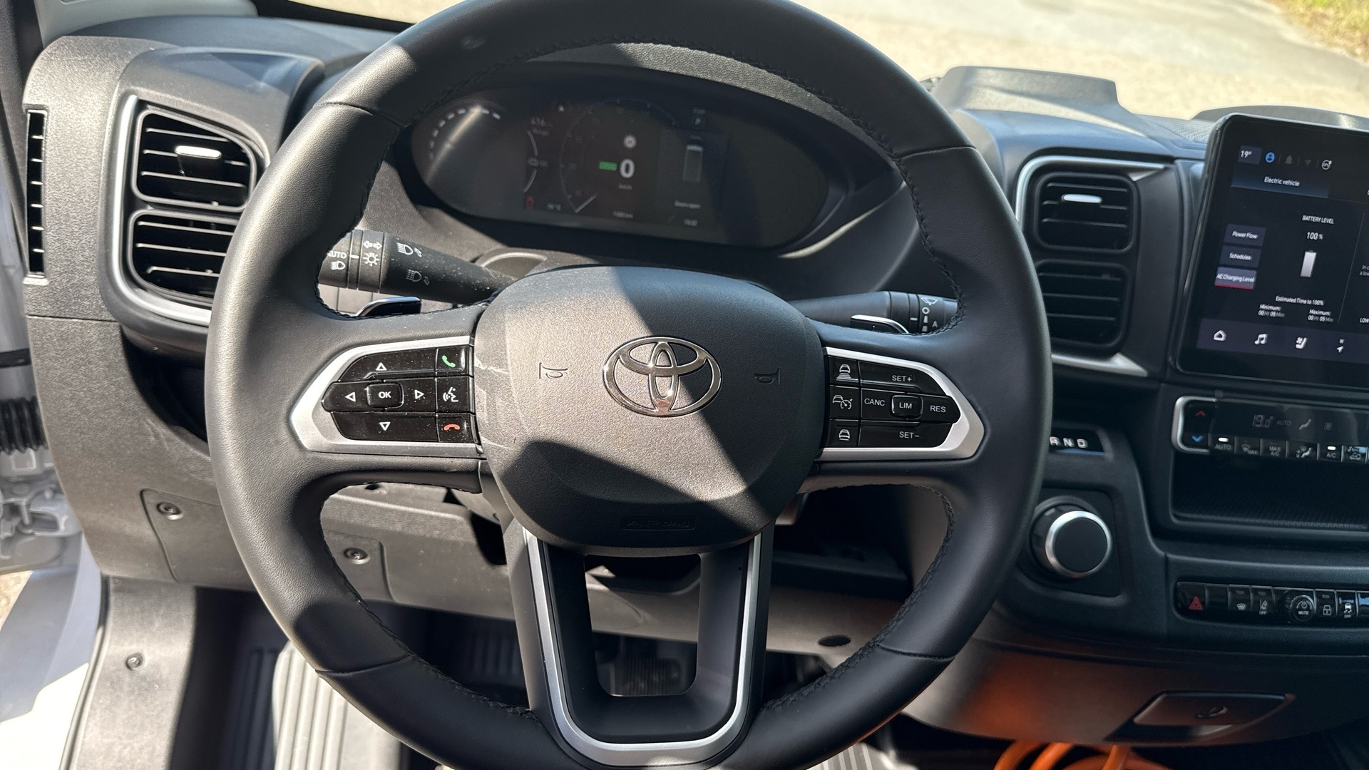 TOYOTA Proace MAX 2025