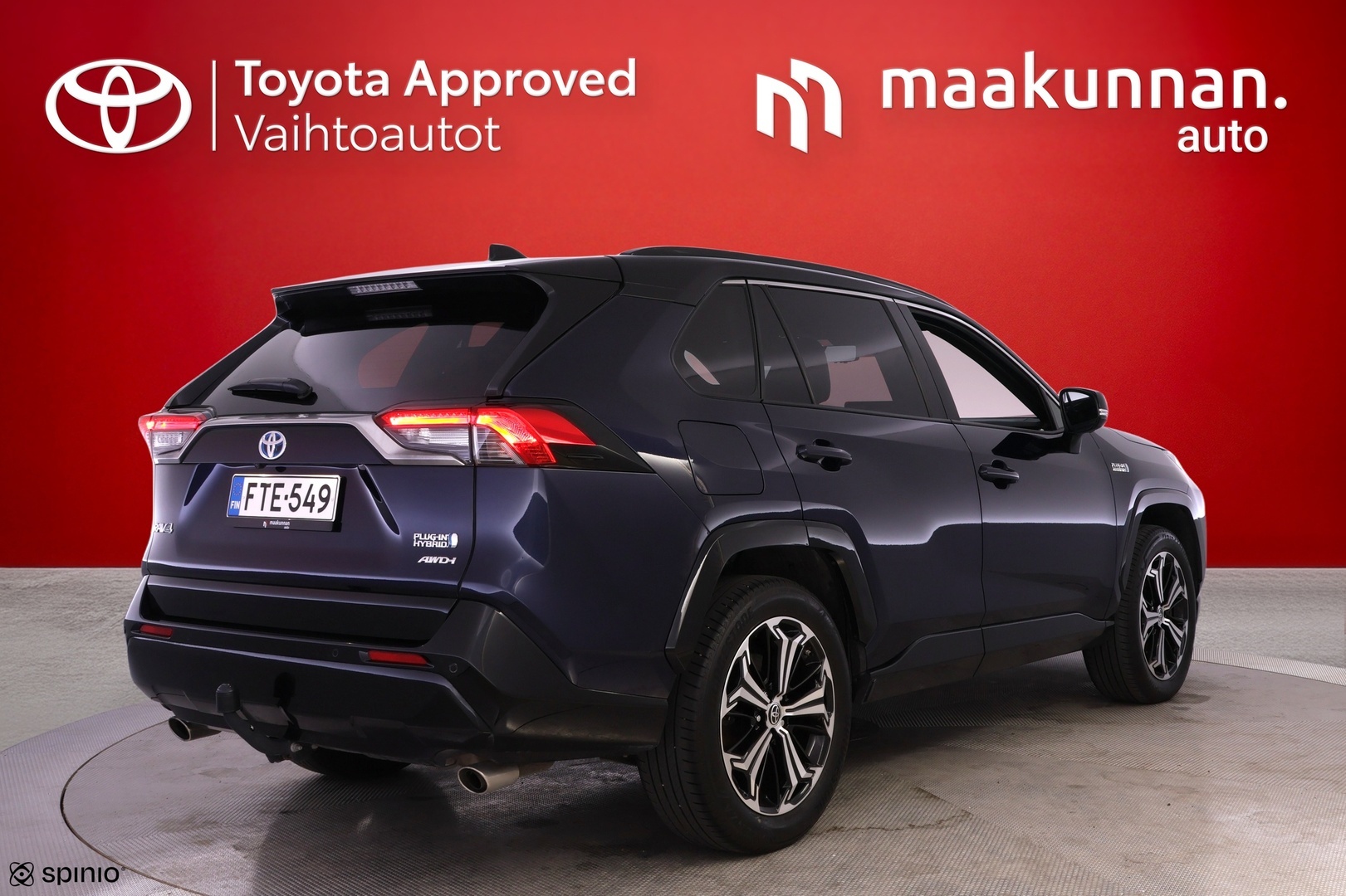 TOYOTA RAV4 PLUG-IN 5