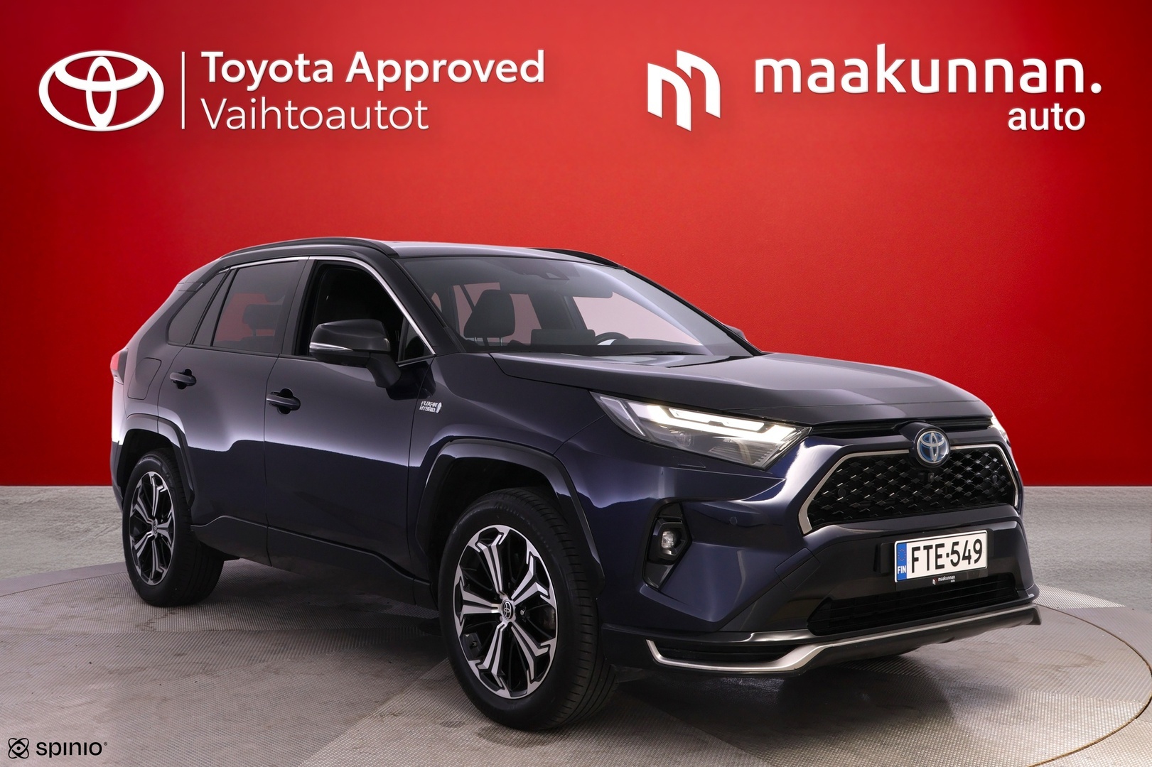 TOYOTA RAV4 PLUG-IN 7