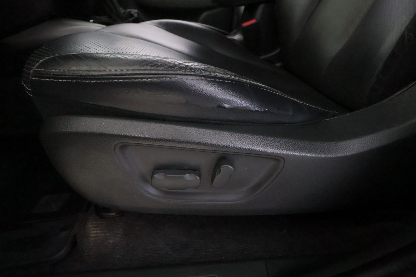 MITSUBISHI L200 2016