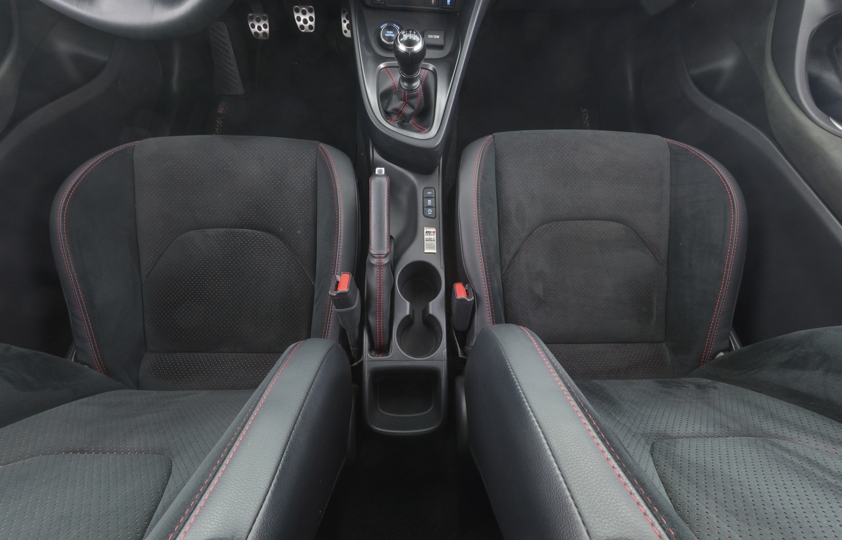 TOYOTA GR Yaris 2021