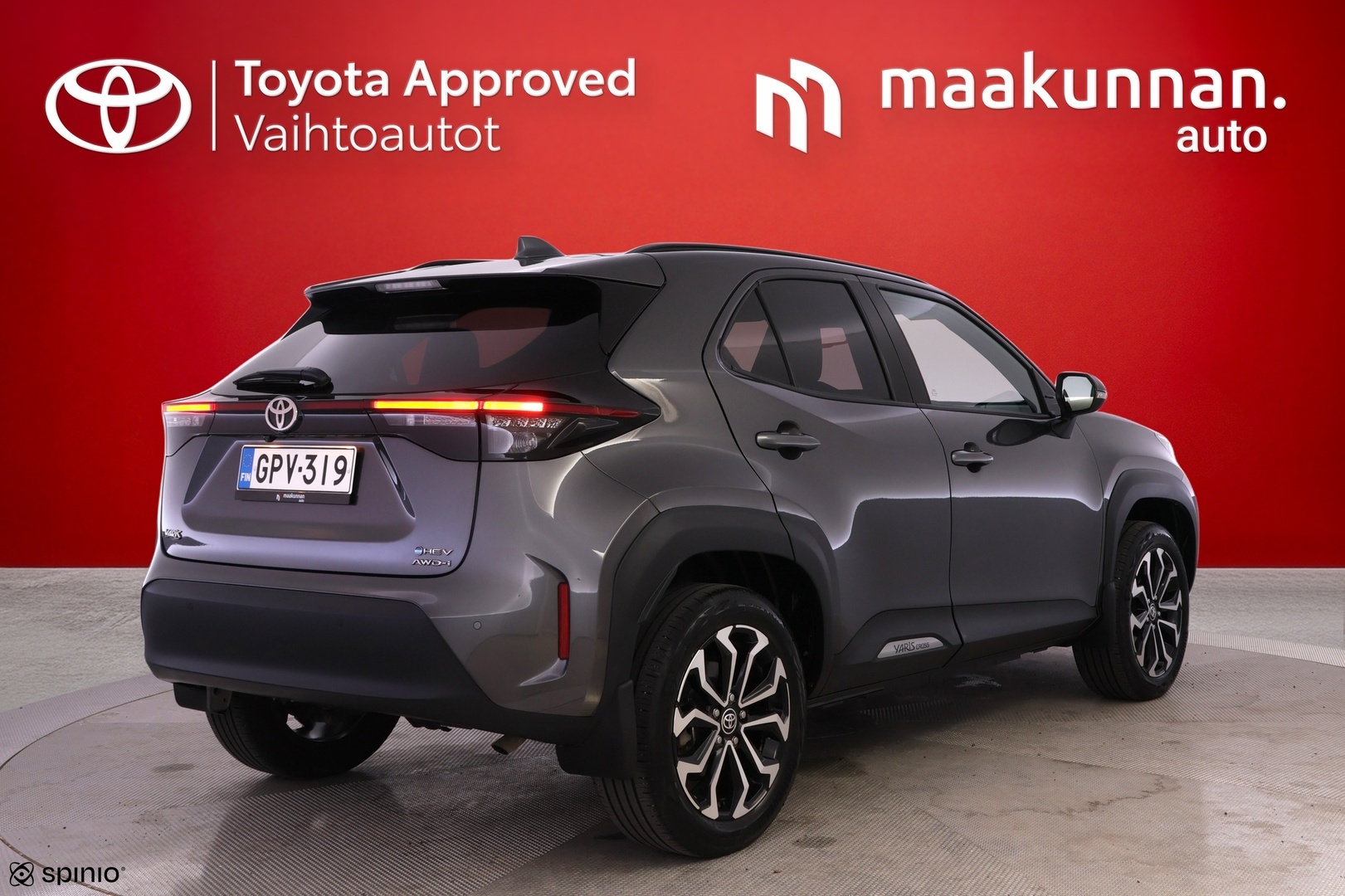 TOYOTA Yaris Cross 2024