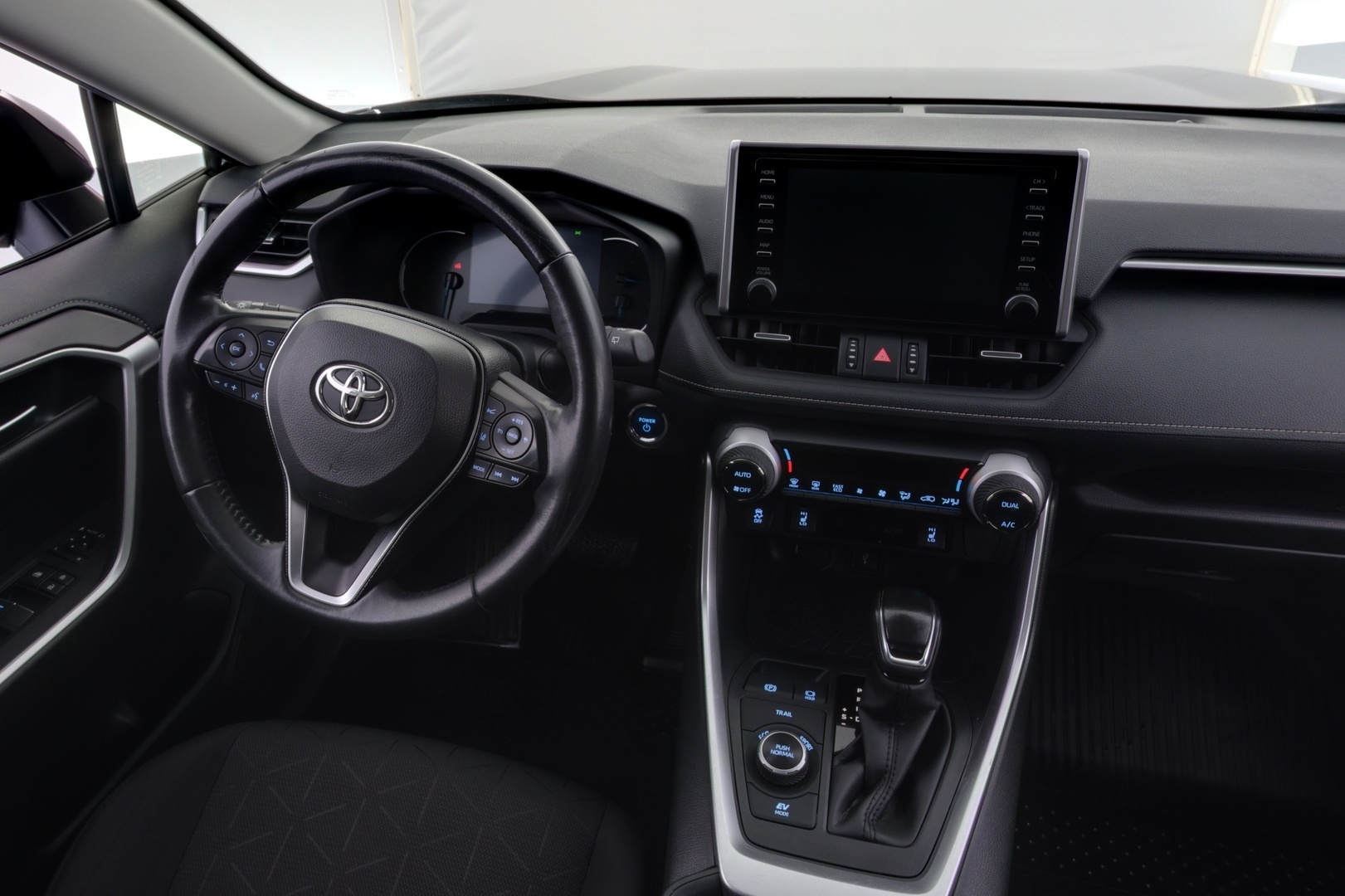 TOYOTA RAV4 2021