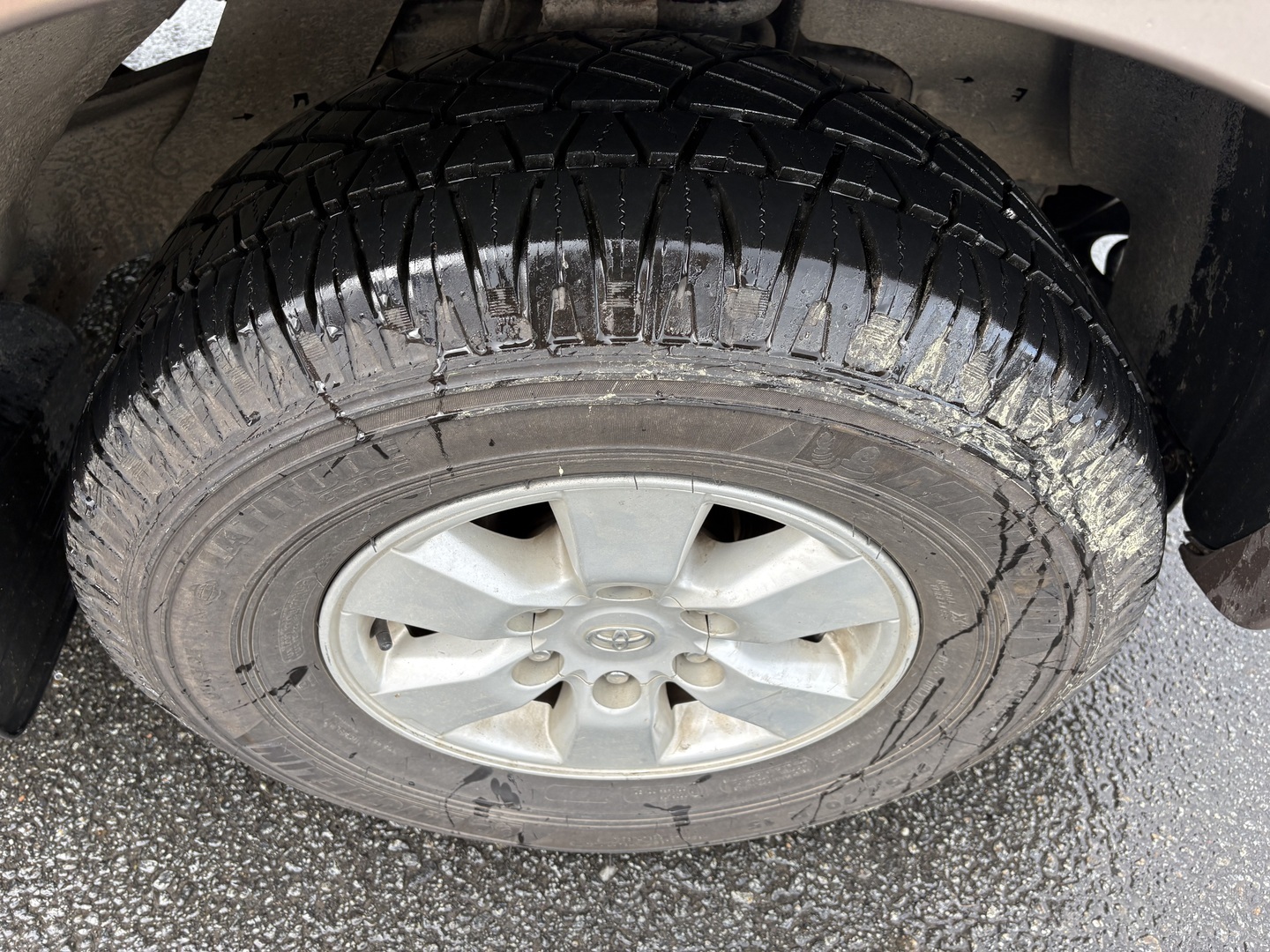 TOYOTA Hilux 2011