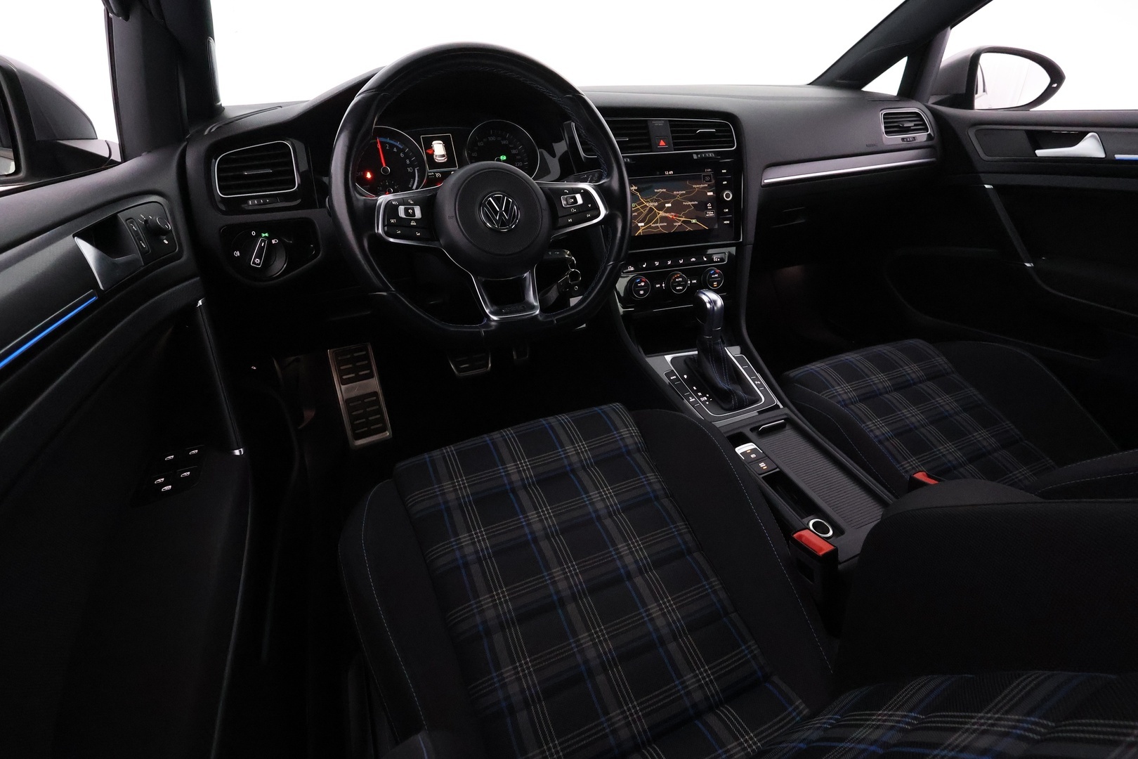 VOLKSWAGEN Golf 2018