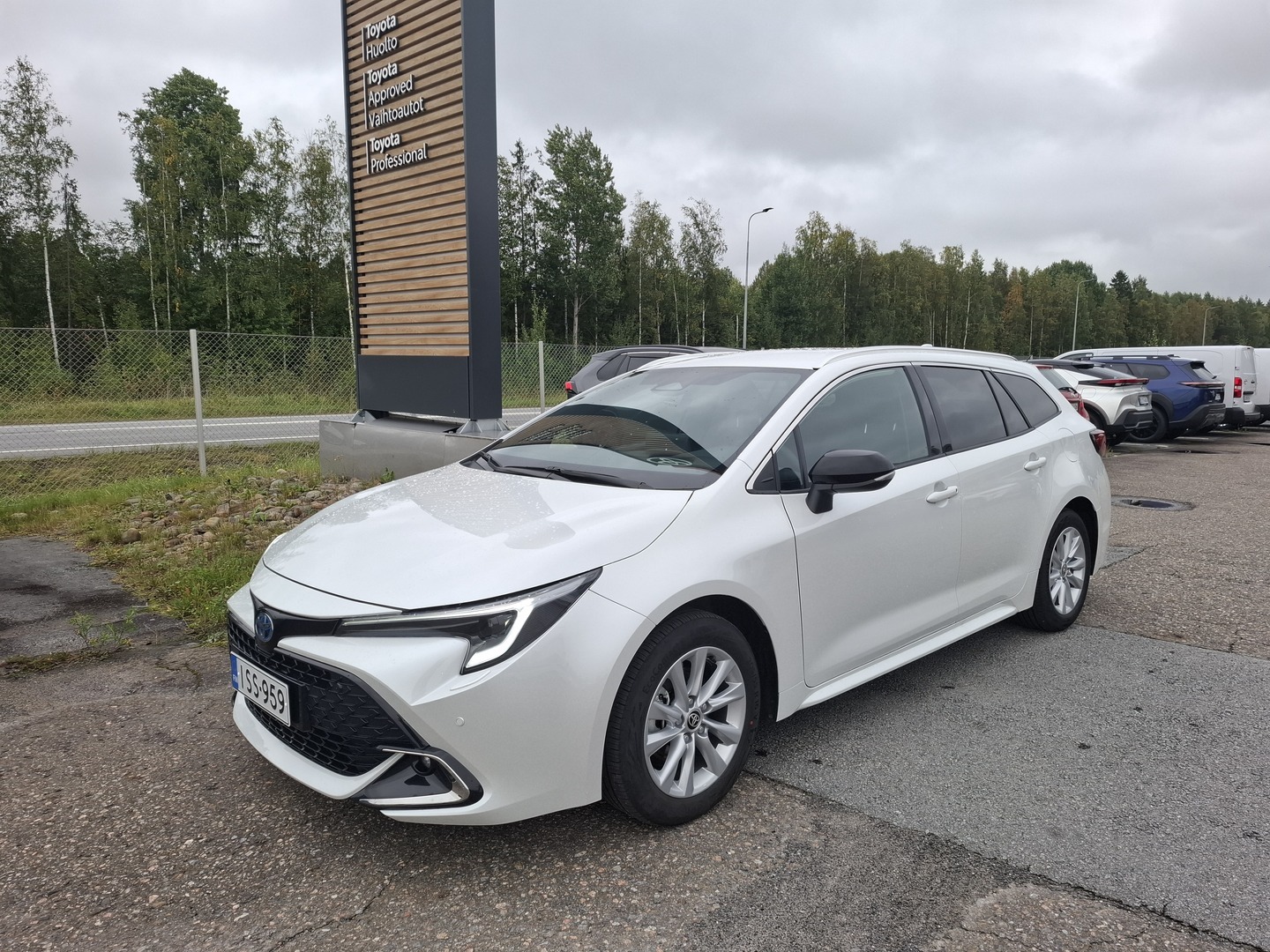TOYOTA Corolla 2025