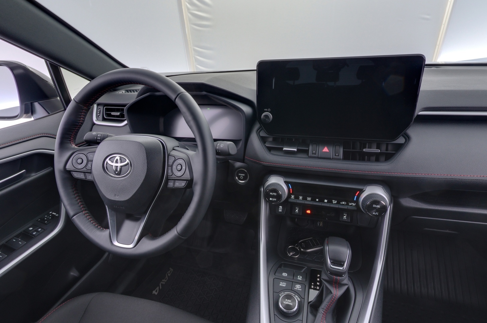 TOYOTA RAV4 Plug-in 2025