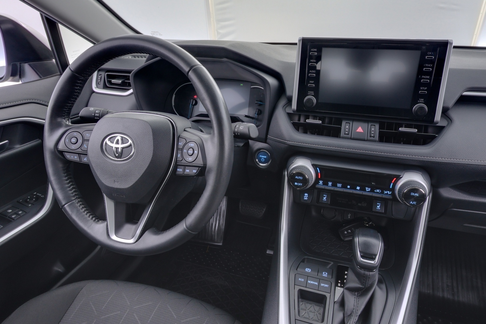 TOYOTA RAV4 11