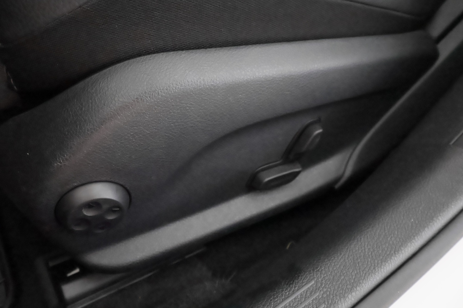 MERCEDES-BENZ C 2019