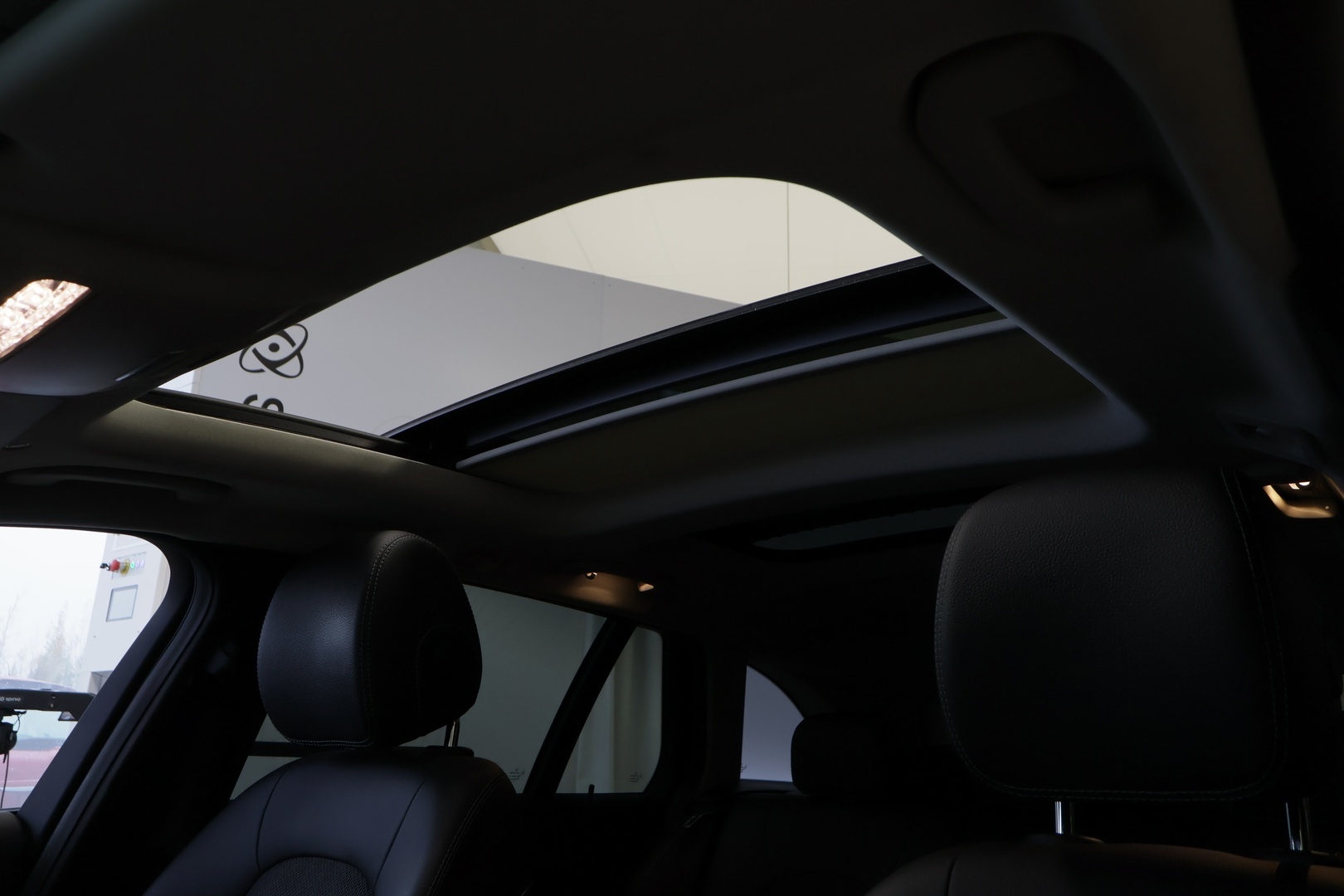 MERCEDES-BENZ C 2019