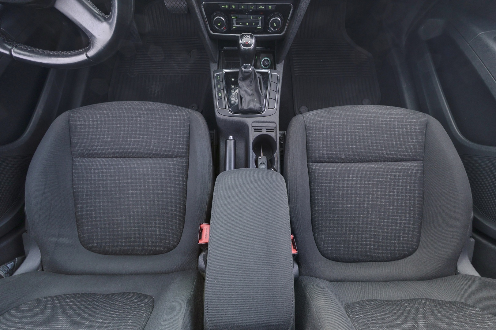 SKODA Superb 2014